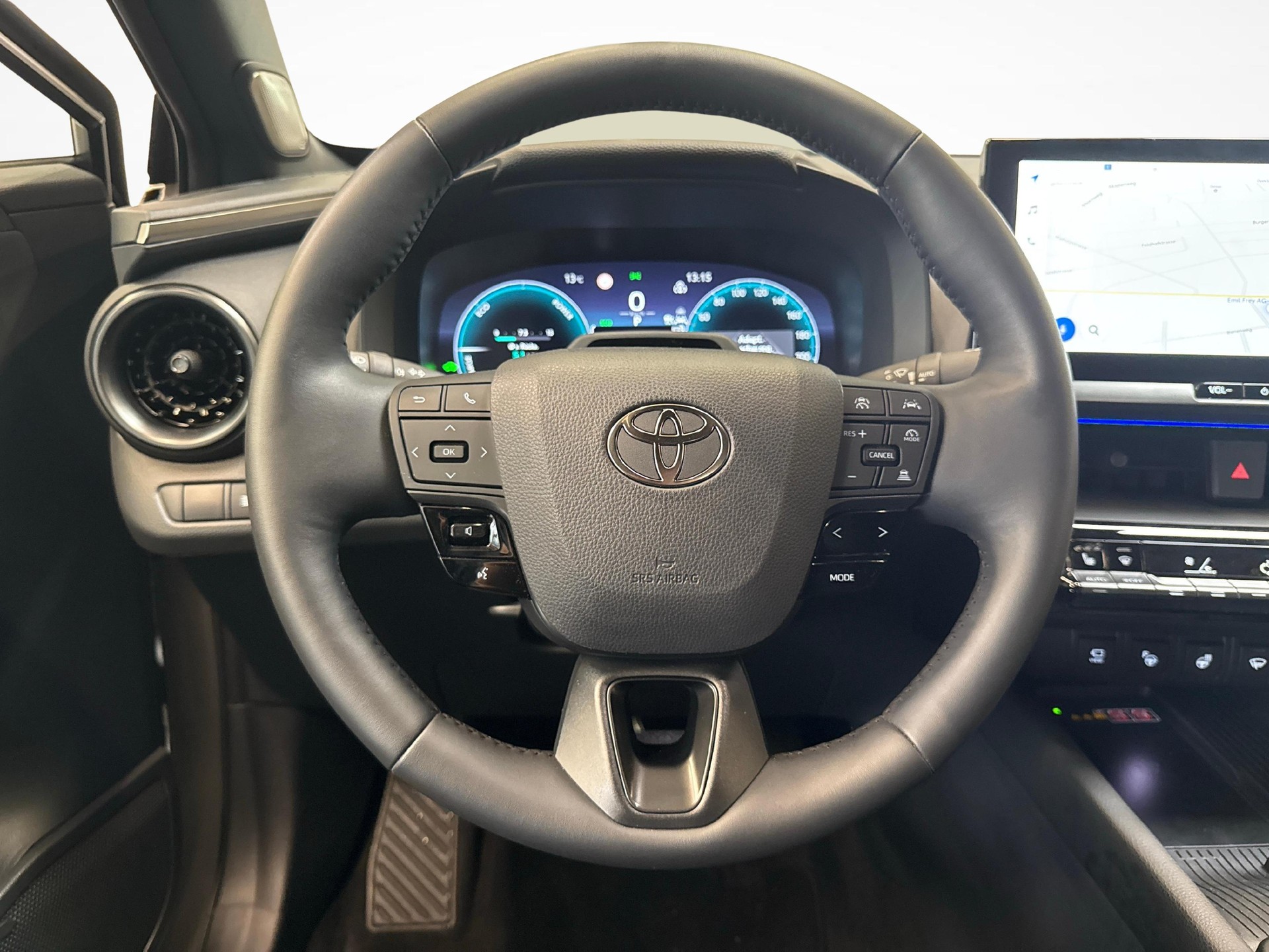 TOYOTA C-HR 2.0 HEV Style 4x4-image-13