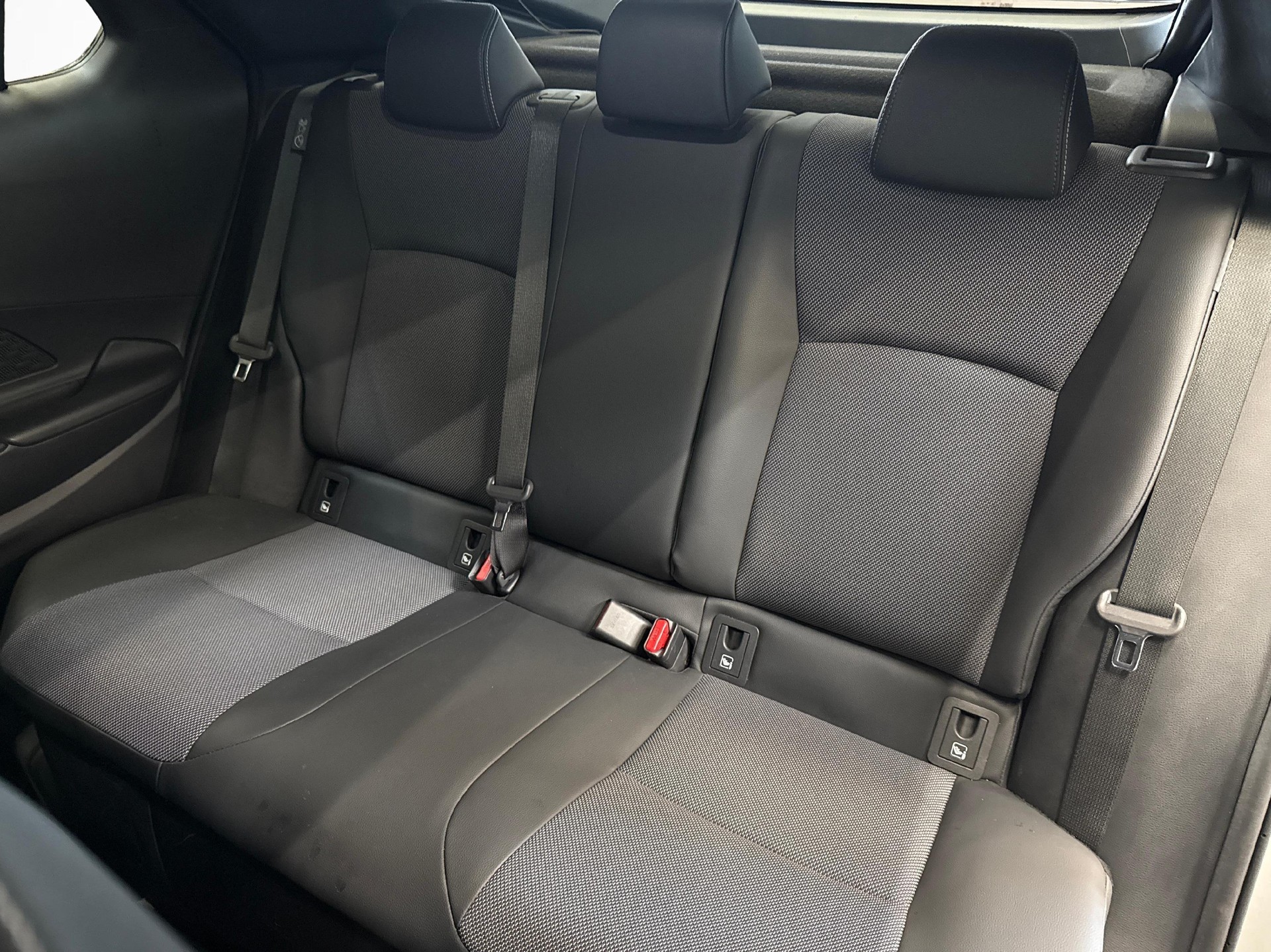TOYOTA C-HR 2.0 HEV Style 4x4-image-10