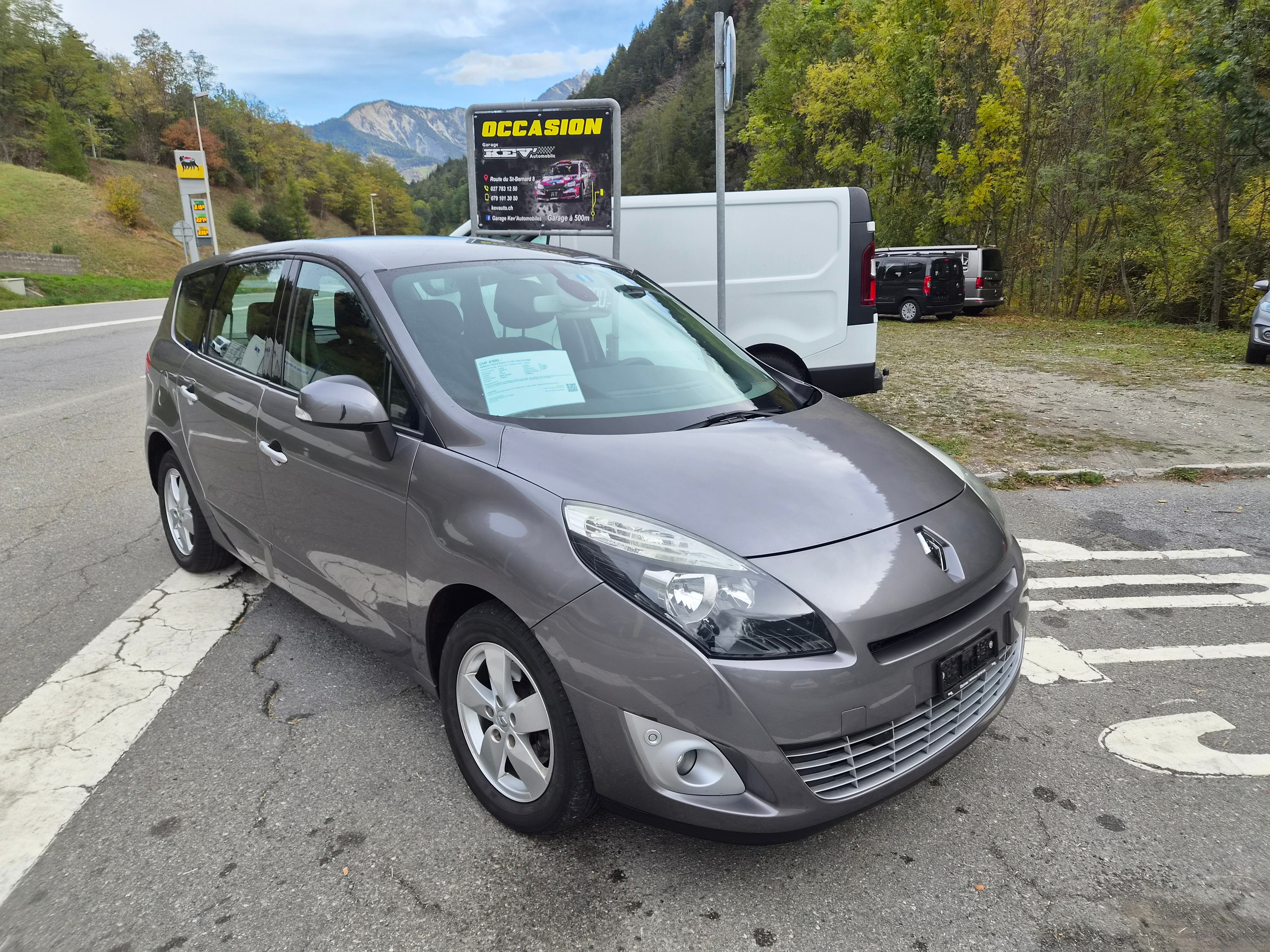 Car photo