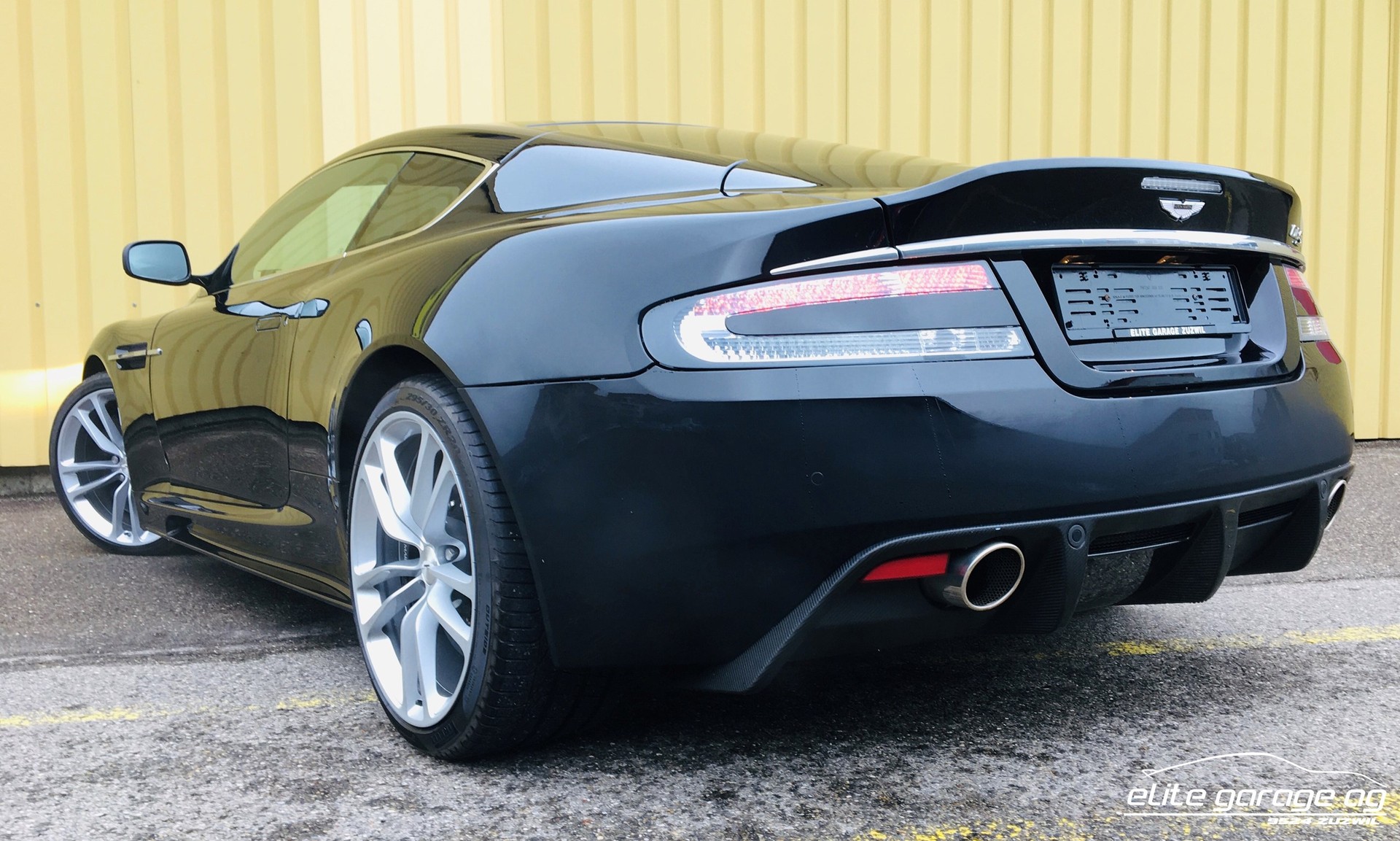 ASTON MARTIN DBS Coupé Touchtronic 2-image-6