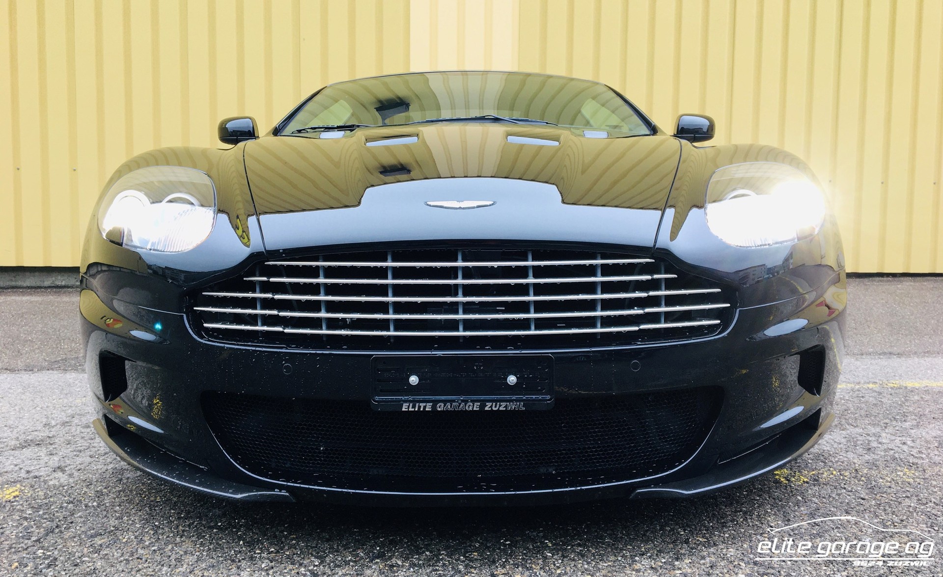 ASTON MARTIN DBS Coupé Touchtronic 2-image-1
