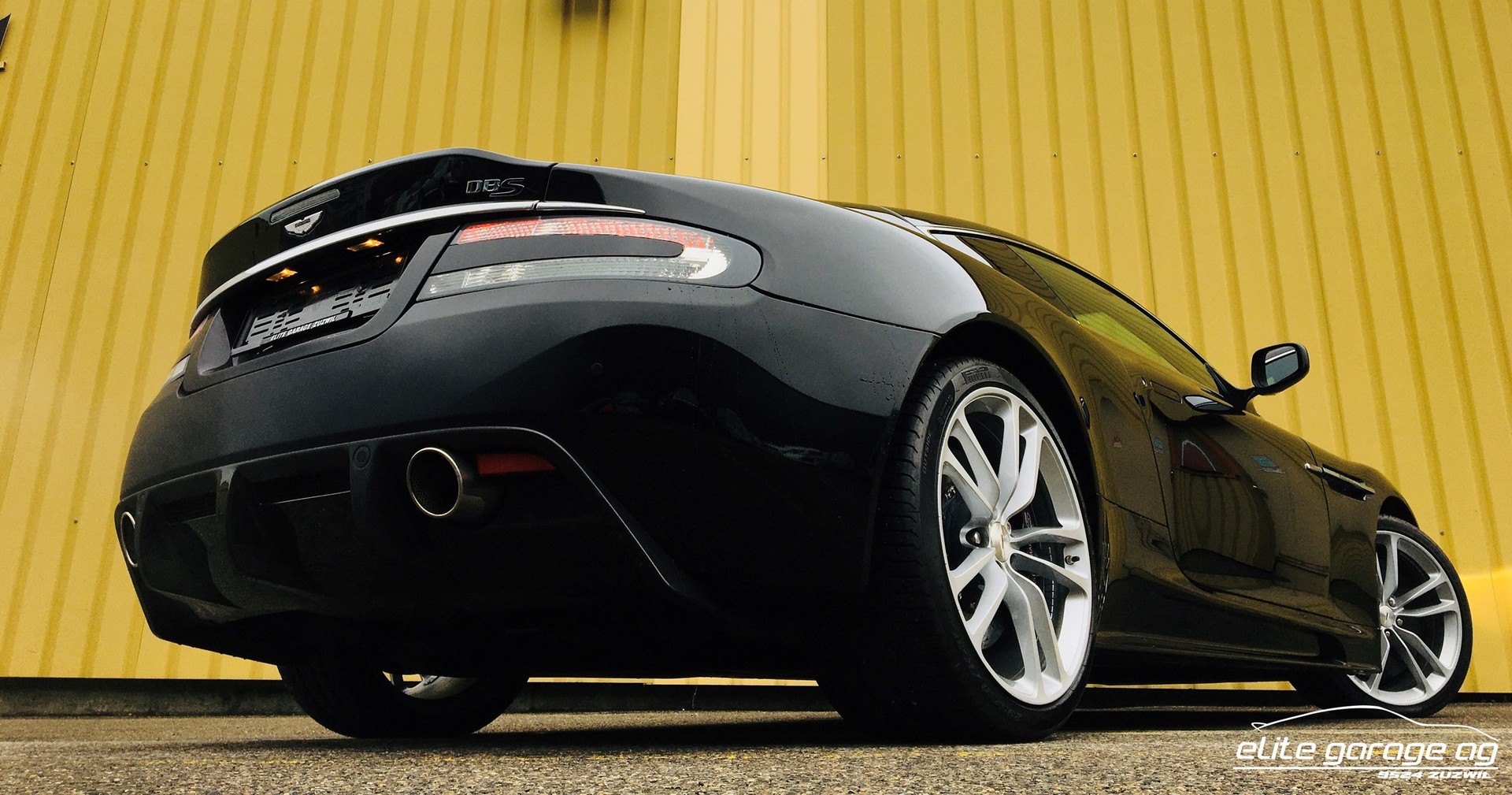 ASTON MARTIN DBS Coupé Touchtronic 2-image-4
