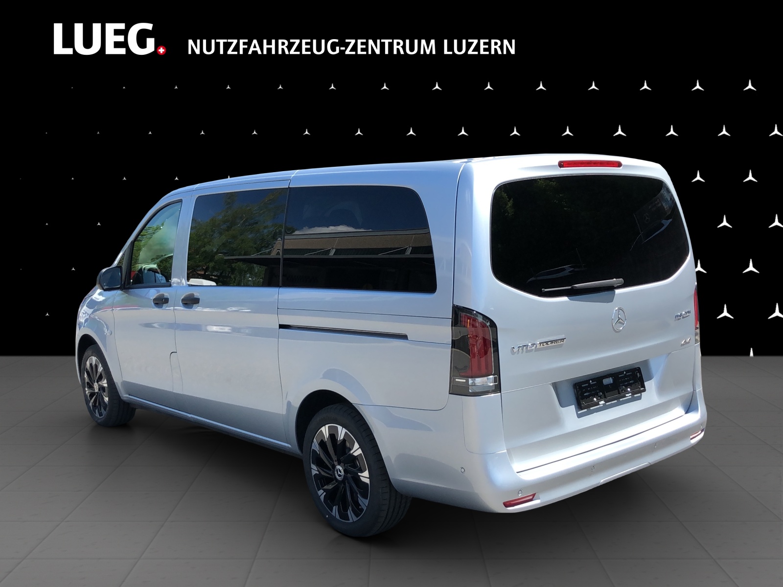 MERCEDES-BENZ Vito 116 CDI Lang Pro Tourer 4Matic 9G-Tronic-image-4