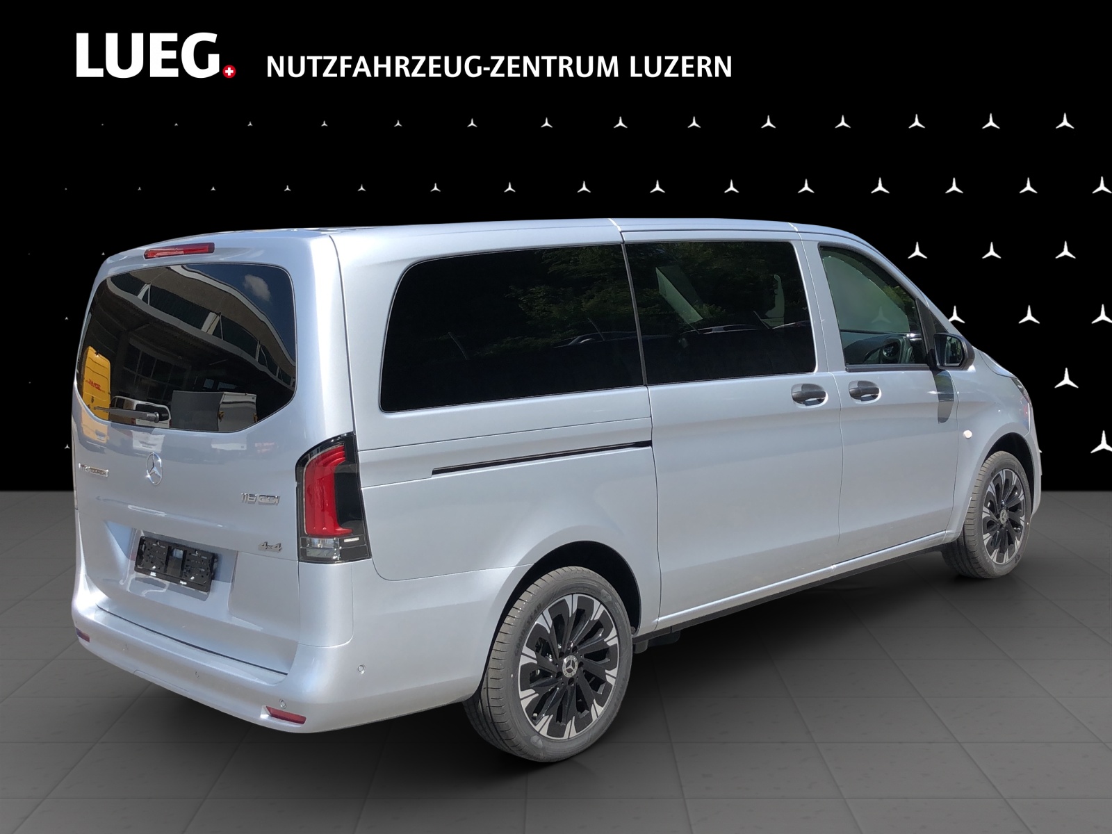MERCEDES-BENZ Vito 116 CDI Lang Pro Tourer 4Matic 9G-Tronic-image-5