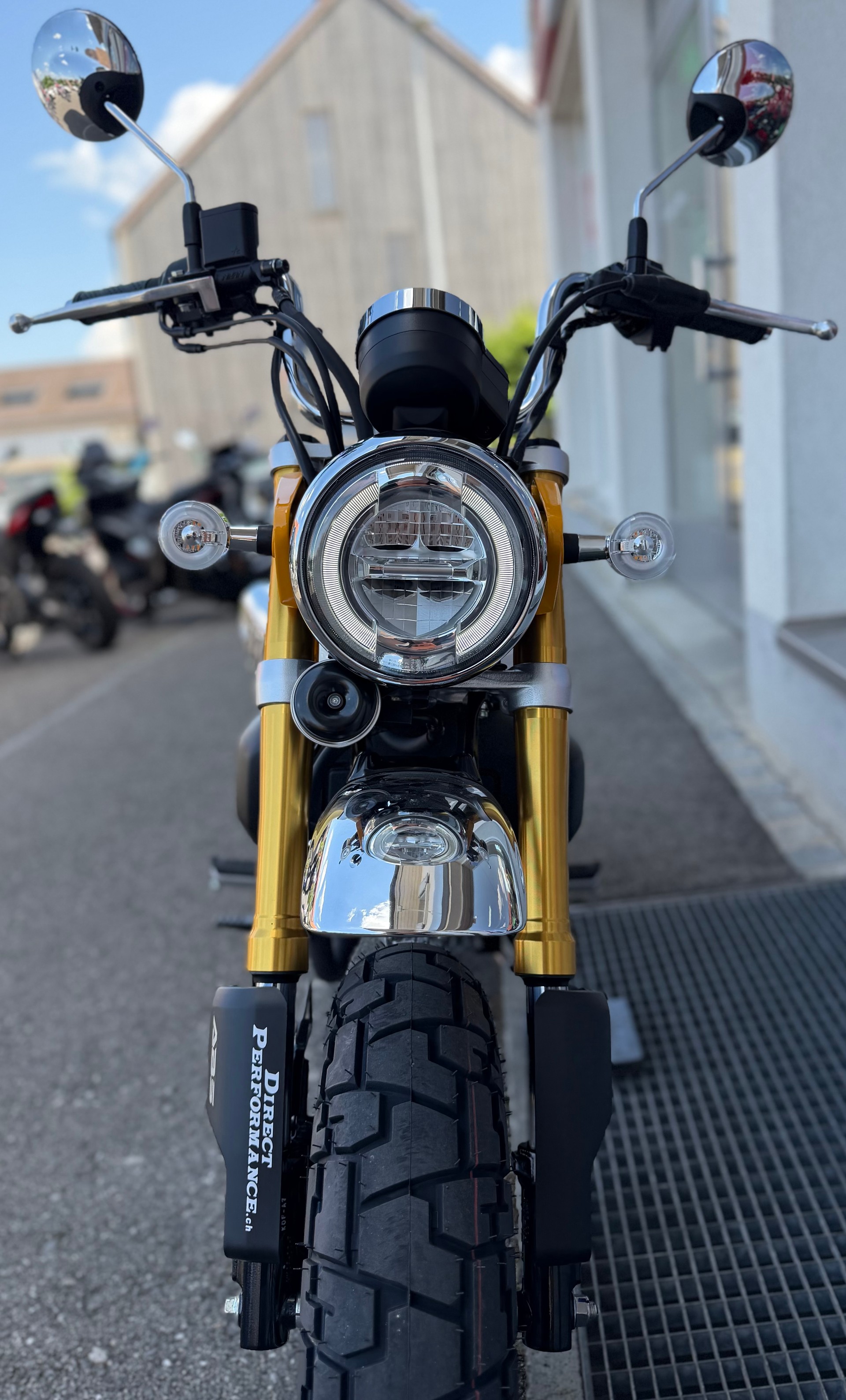 HONDA Z 125 Monkey-showroom-element-1
