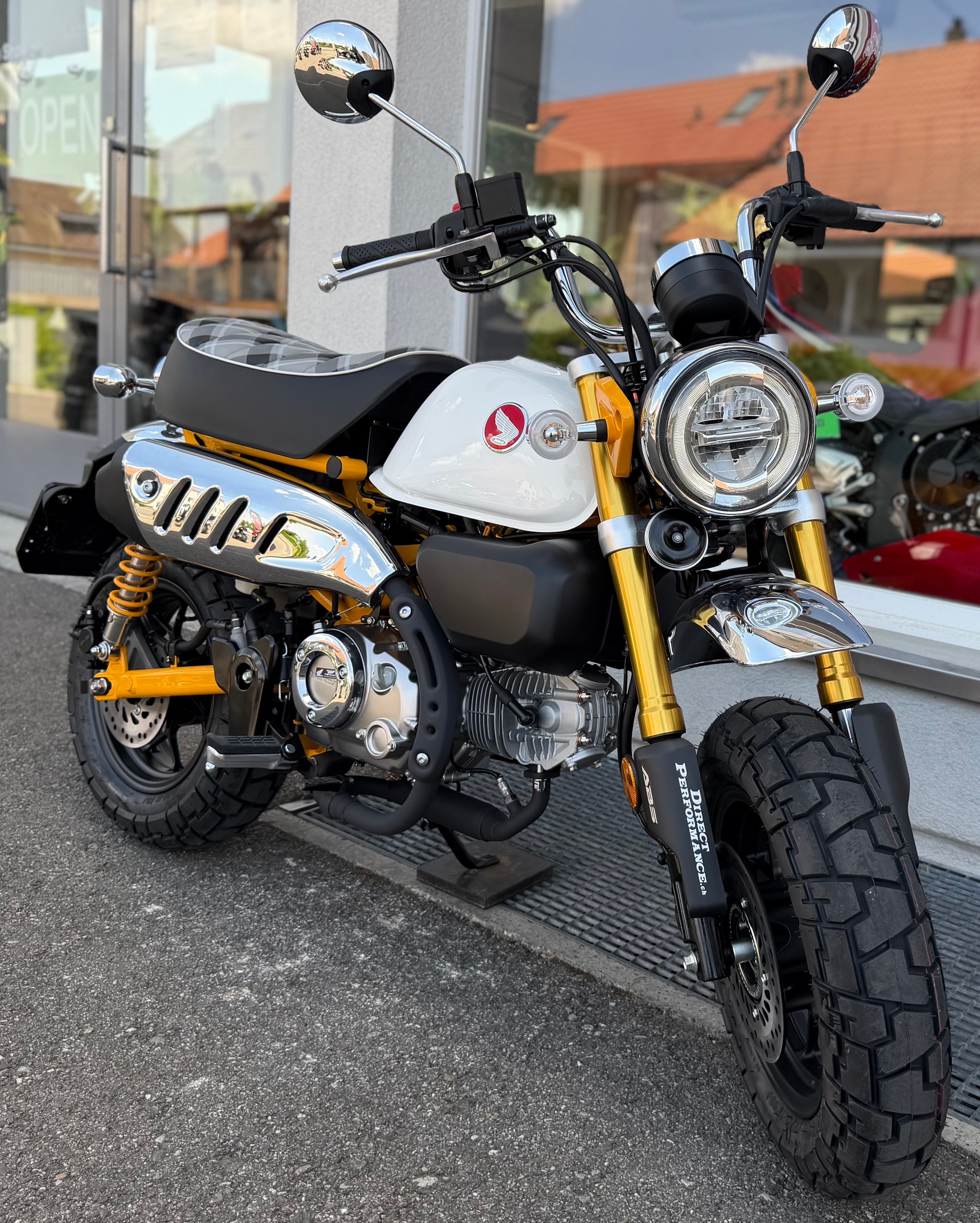 HONDA Z 125 Monkey-showroom-element-2