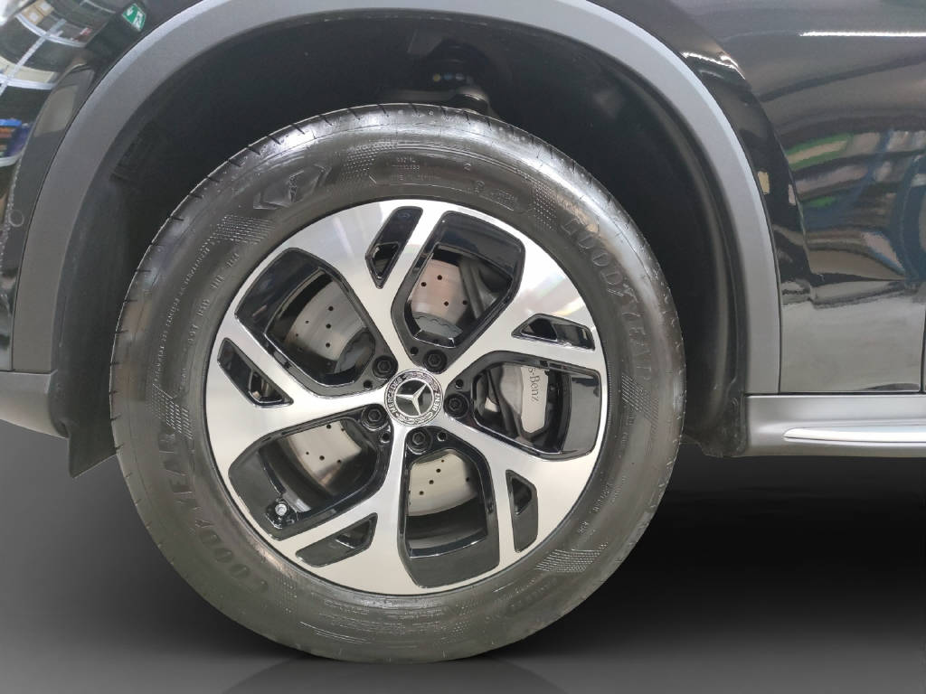 MERCEDES-BENZ GLC 300 de Avantgarde Line 4Matic-image-7