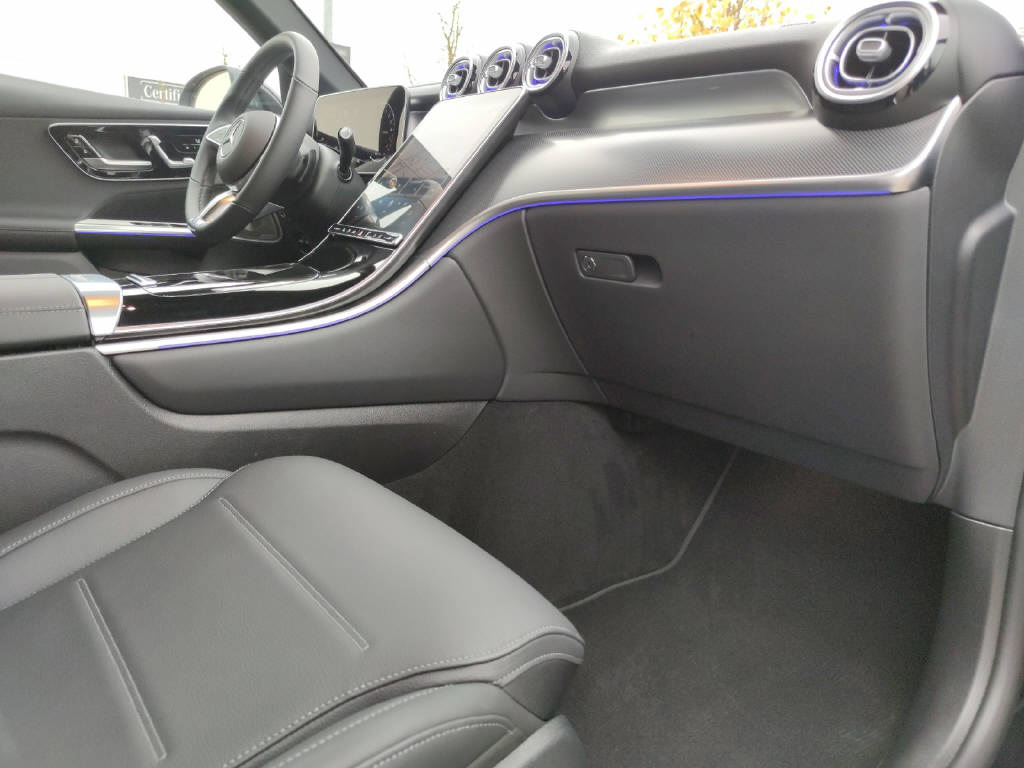 MERCEDES-BENZ GLC 300 de Avantgarde Line 4Matic-image-6