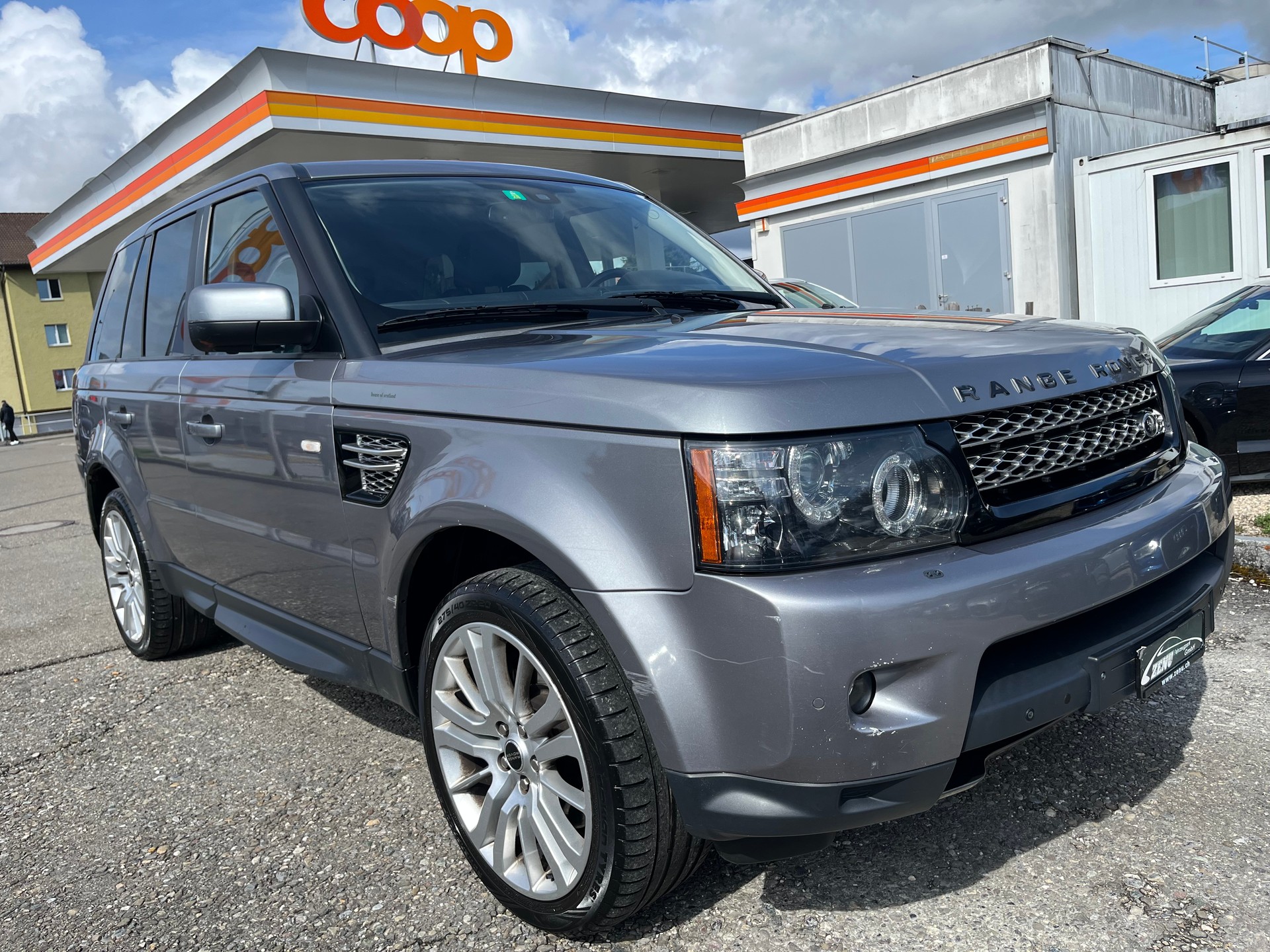 LAND ROVER Range Rover Sport 3.0 TDV6 HSE Automatic-image-0