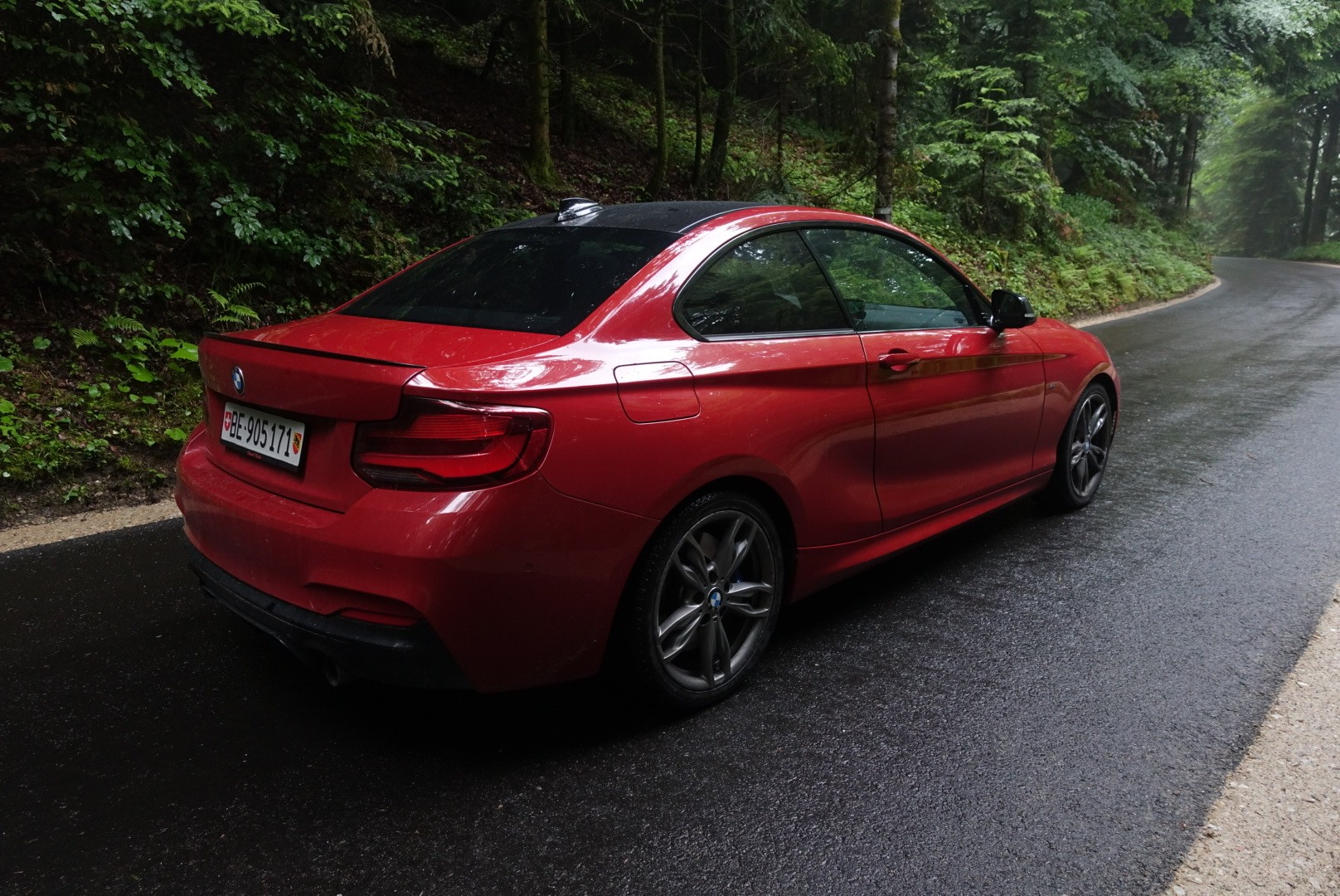 BMW M240i xDrive Steptronic-image-1