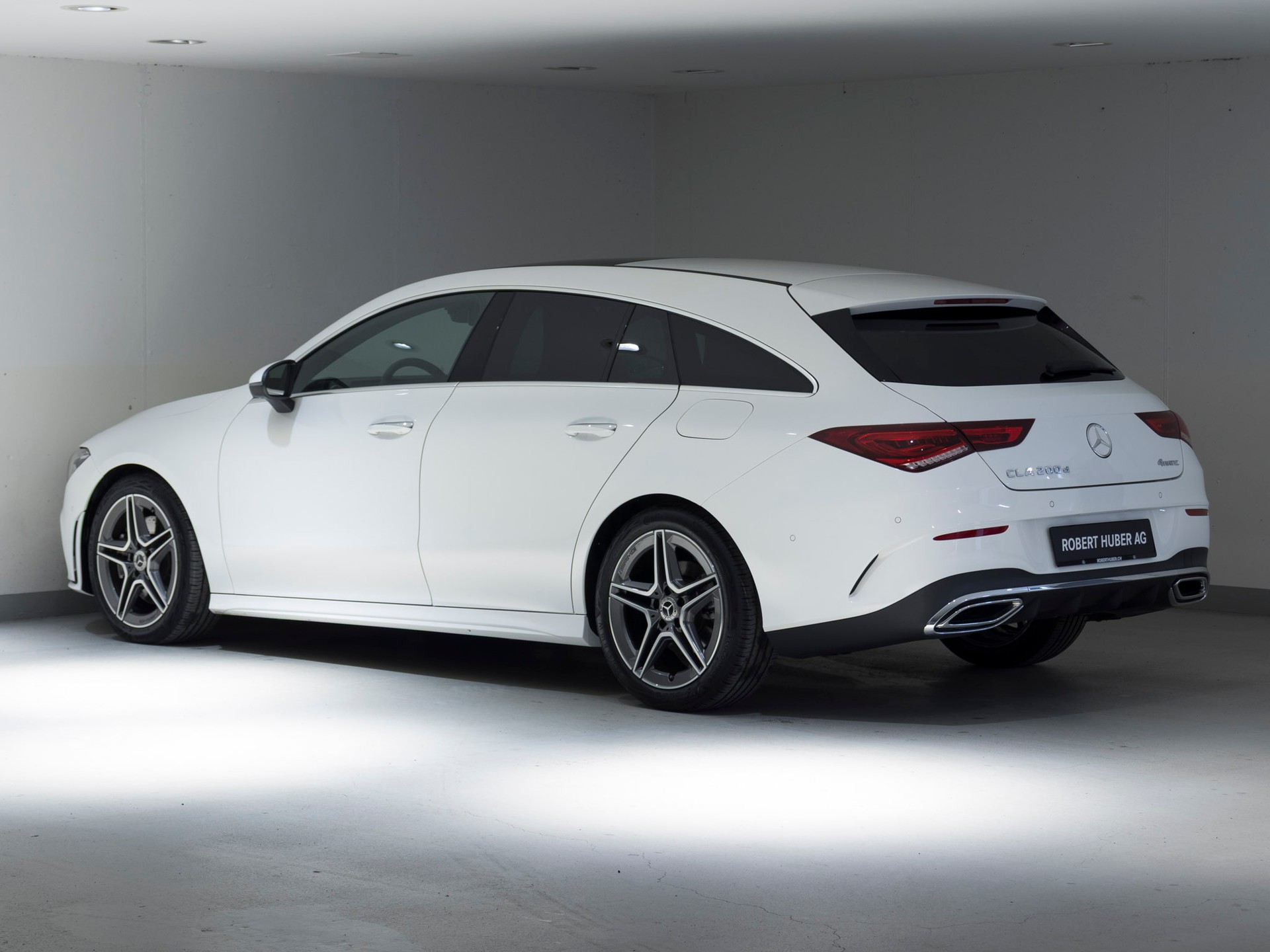 MERCEDES-BENZ CLA SB 220d AMG Line 4M-image-5