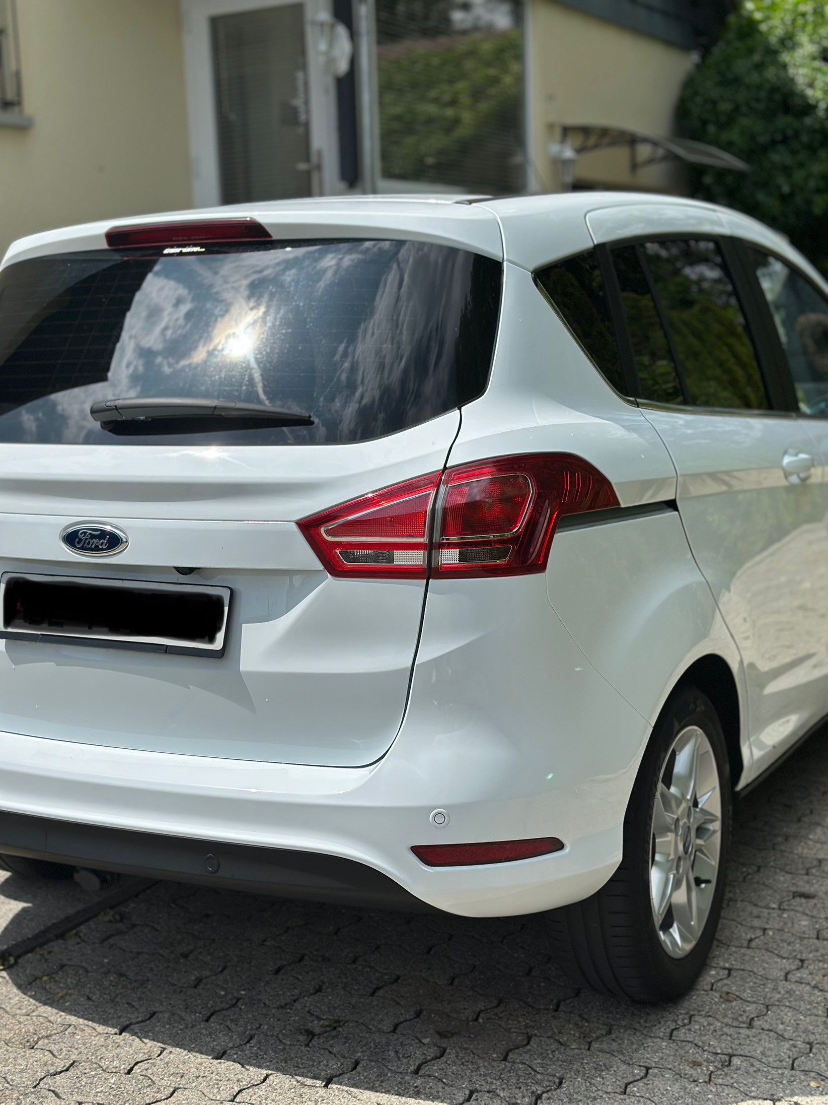 FORD B-Max 1.6 Ti-VCT Titanium PowerShift-image-4