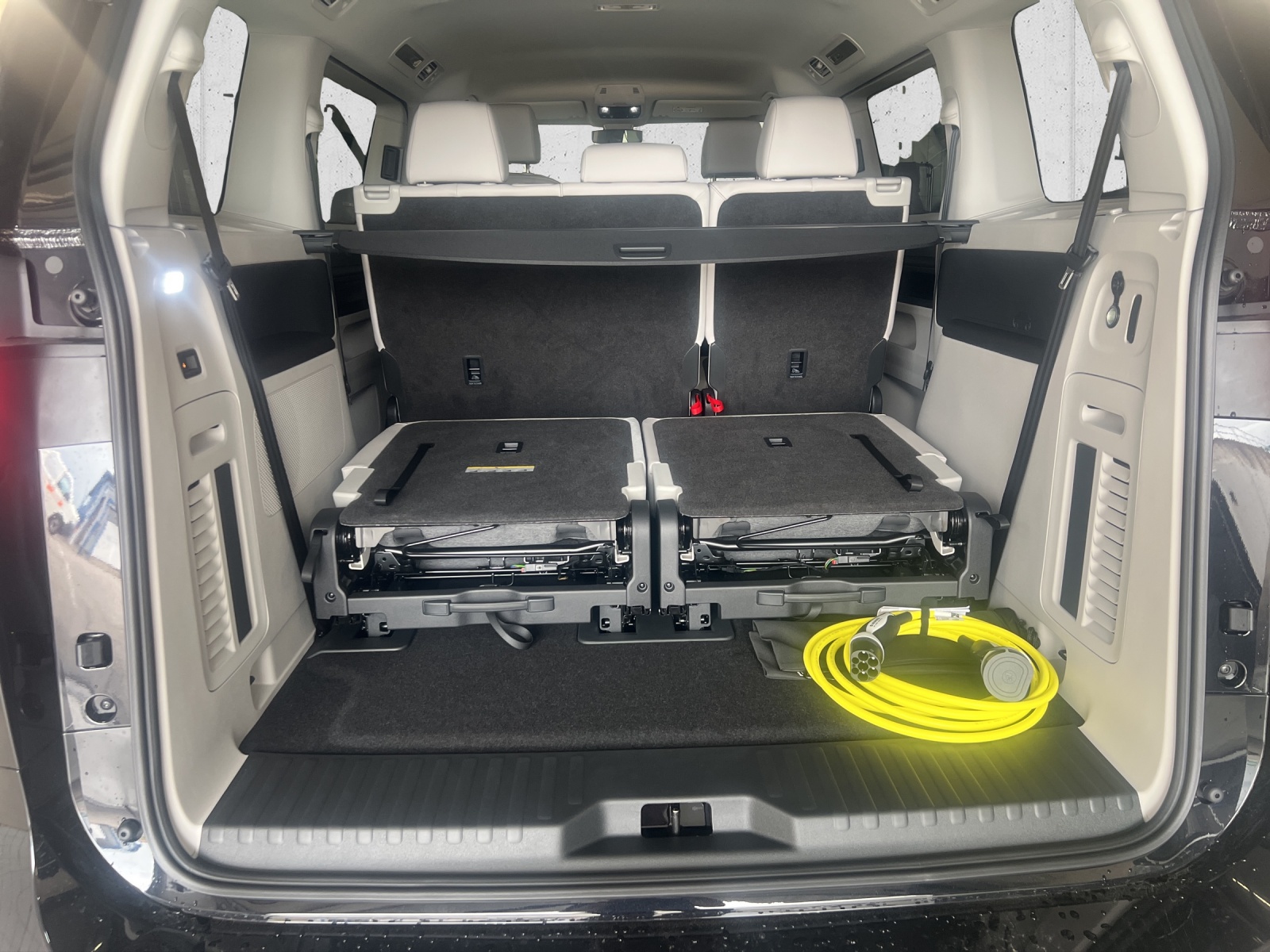 VW ID.Buzz LWB Pro-image-14