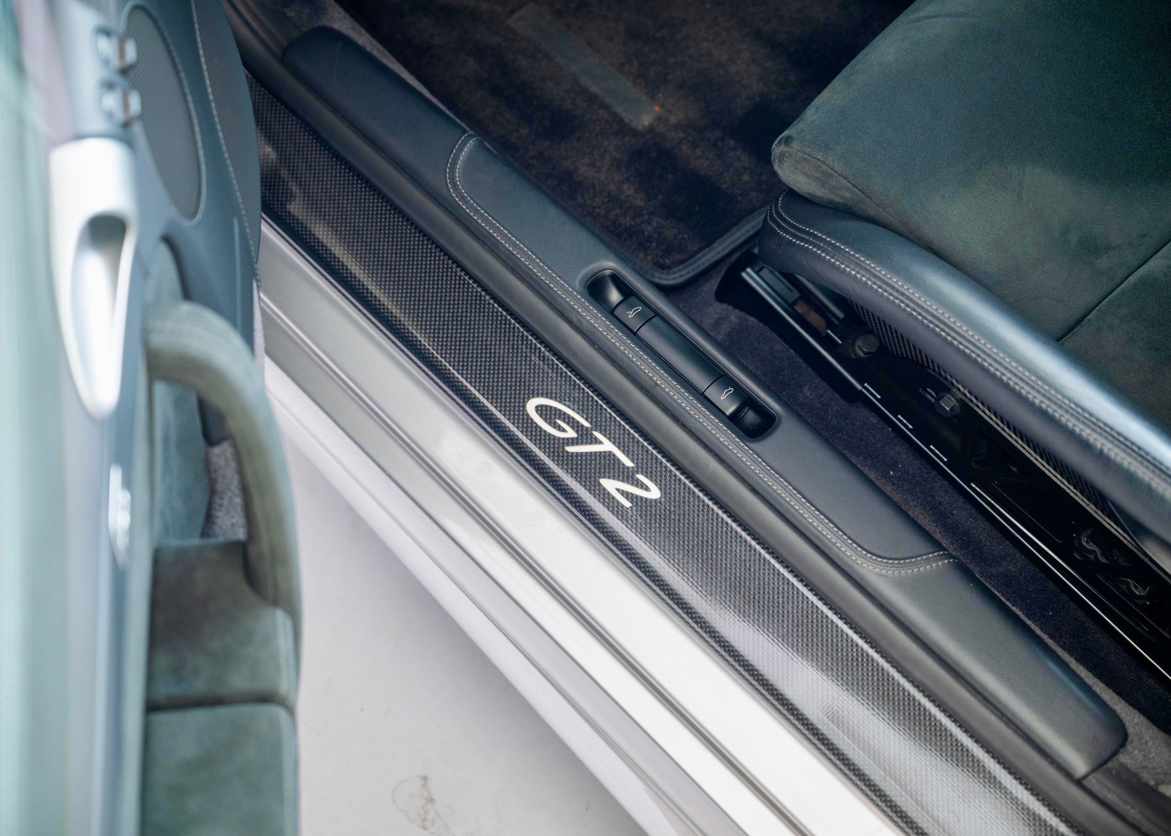 Image PORSCHE 911 911 GT2 Exclusive Manufaktur (100% original, no track) - SOLD !