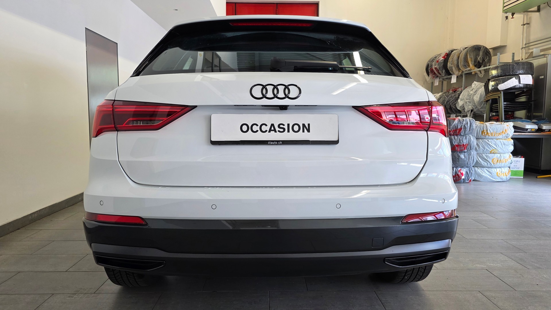 AUDI Q3 35 TFSI S line Attraction S-tronic-image-4