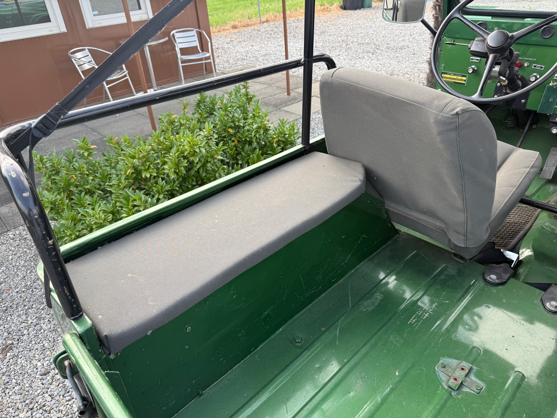 JEEP CJ-5 *4,2-Liter-Reihensechszylindermotor*-image-10