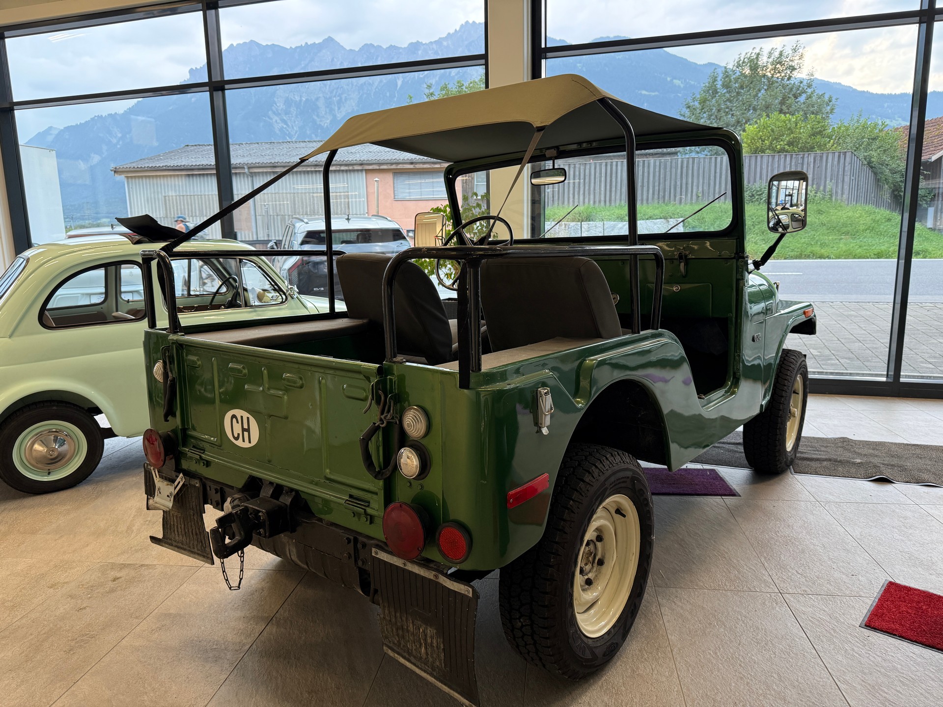 JEEP CJ-5 *4,2-Liter-Reihensechszylindermotor*-image-13