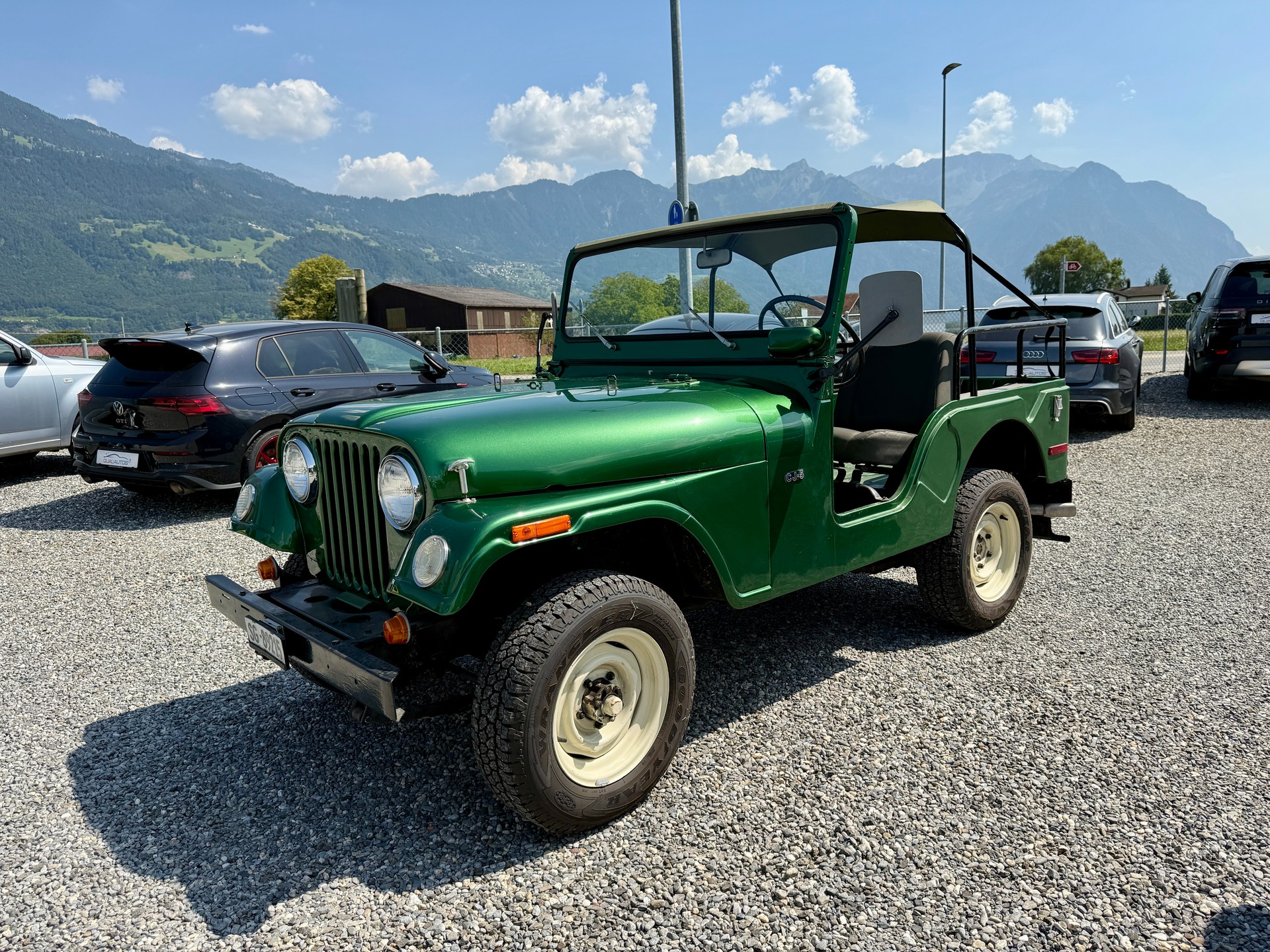 JEEP CJ-5 *4,2-Liter-Reihensechszylindermotor*-showroom-element-1