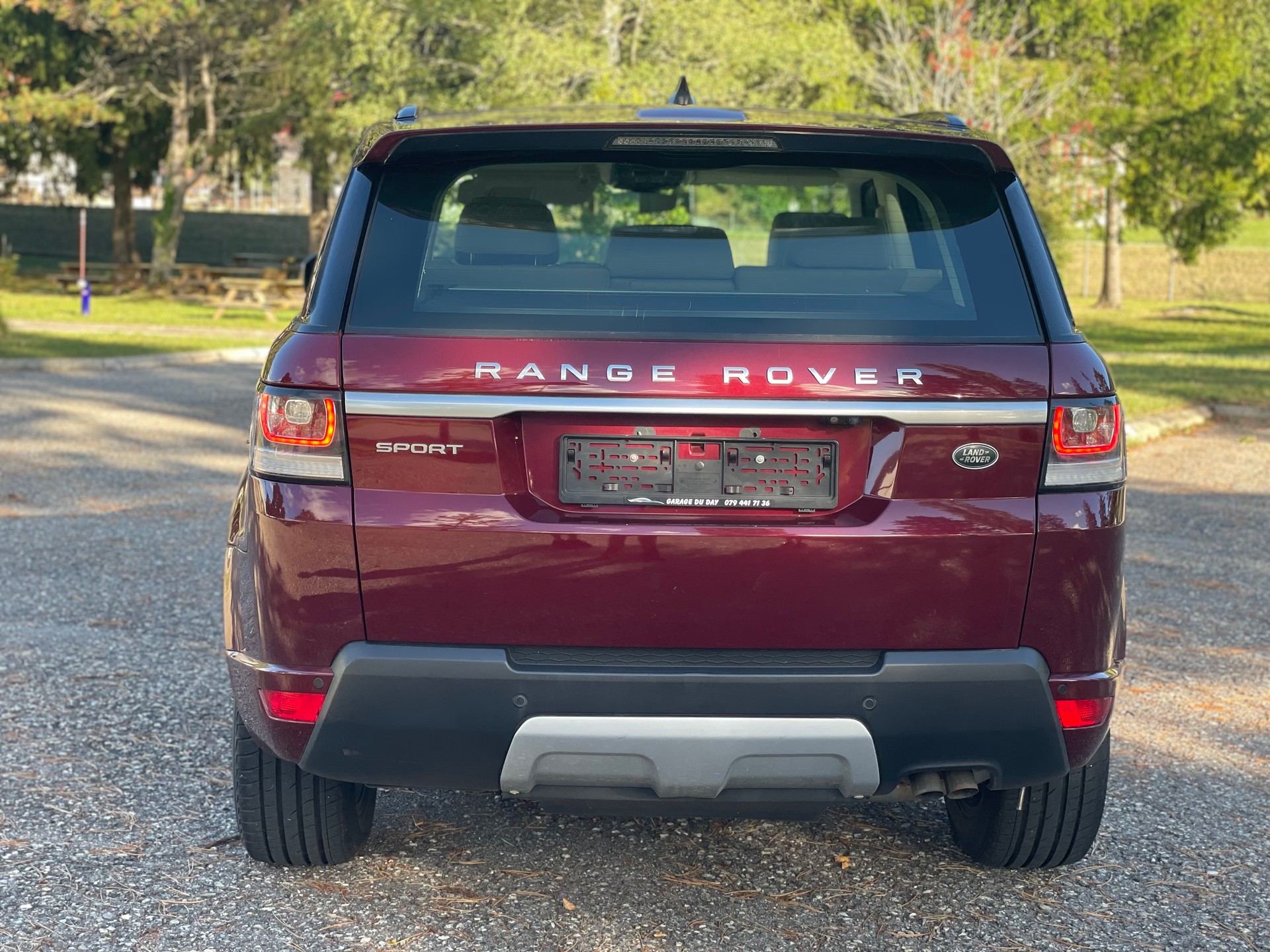 LAND ROVER Range Rover Sport 2.0SD4 HSE Automatic-image-4
