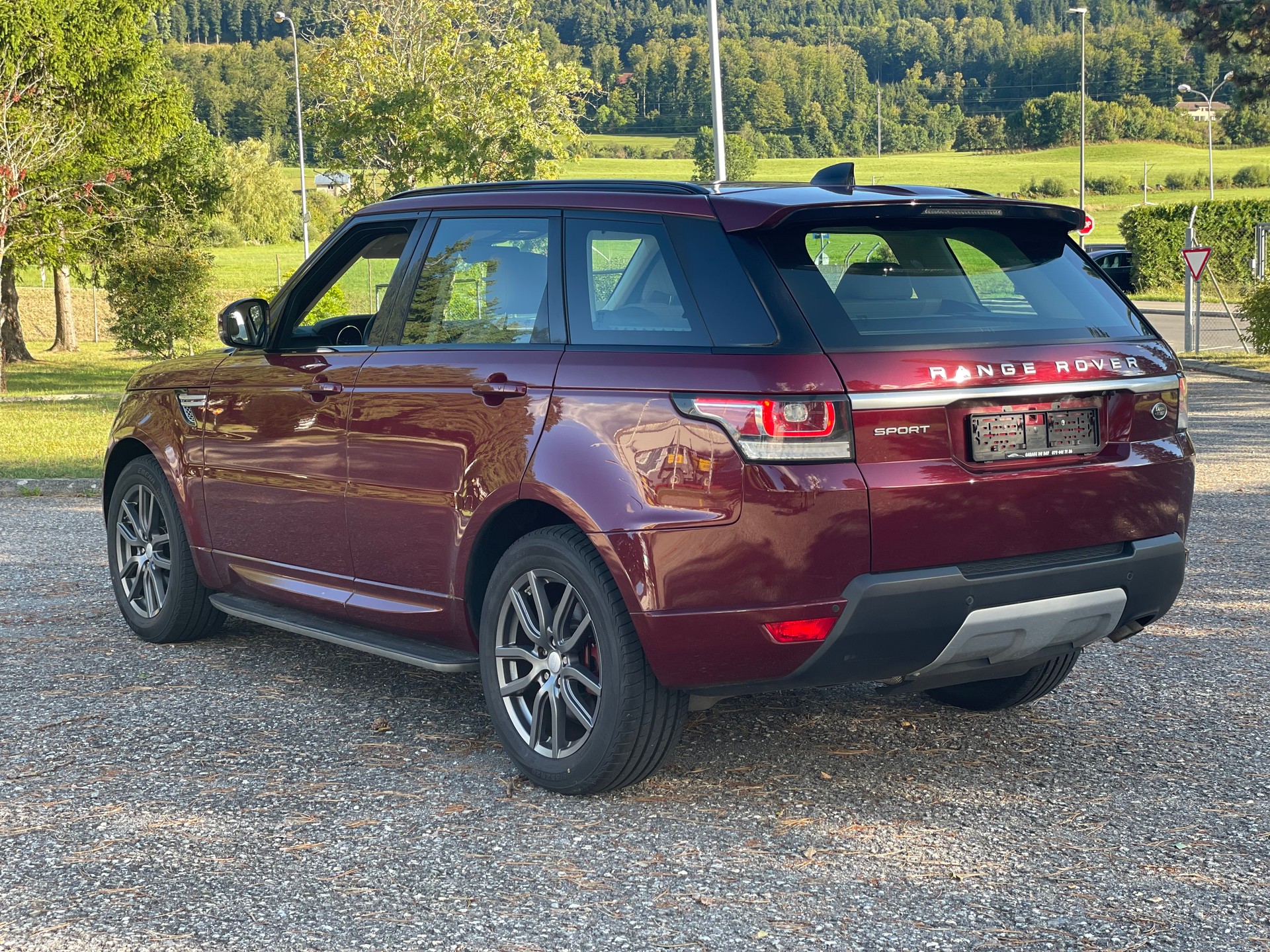LAND ROVER Range Rover Sport 2.0SD4 HSE Automatic-image-3
