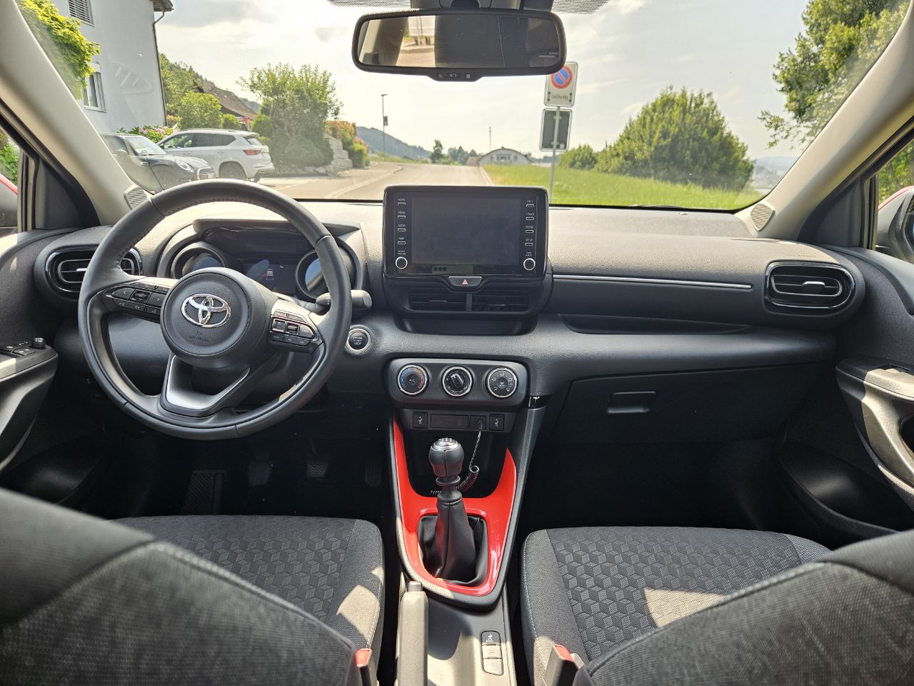 TOYOTA Yaris 1.5 Trend-image-3