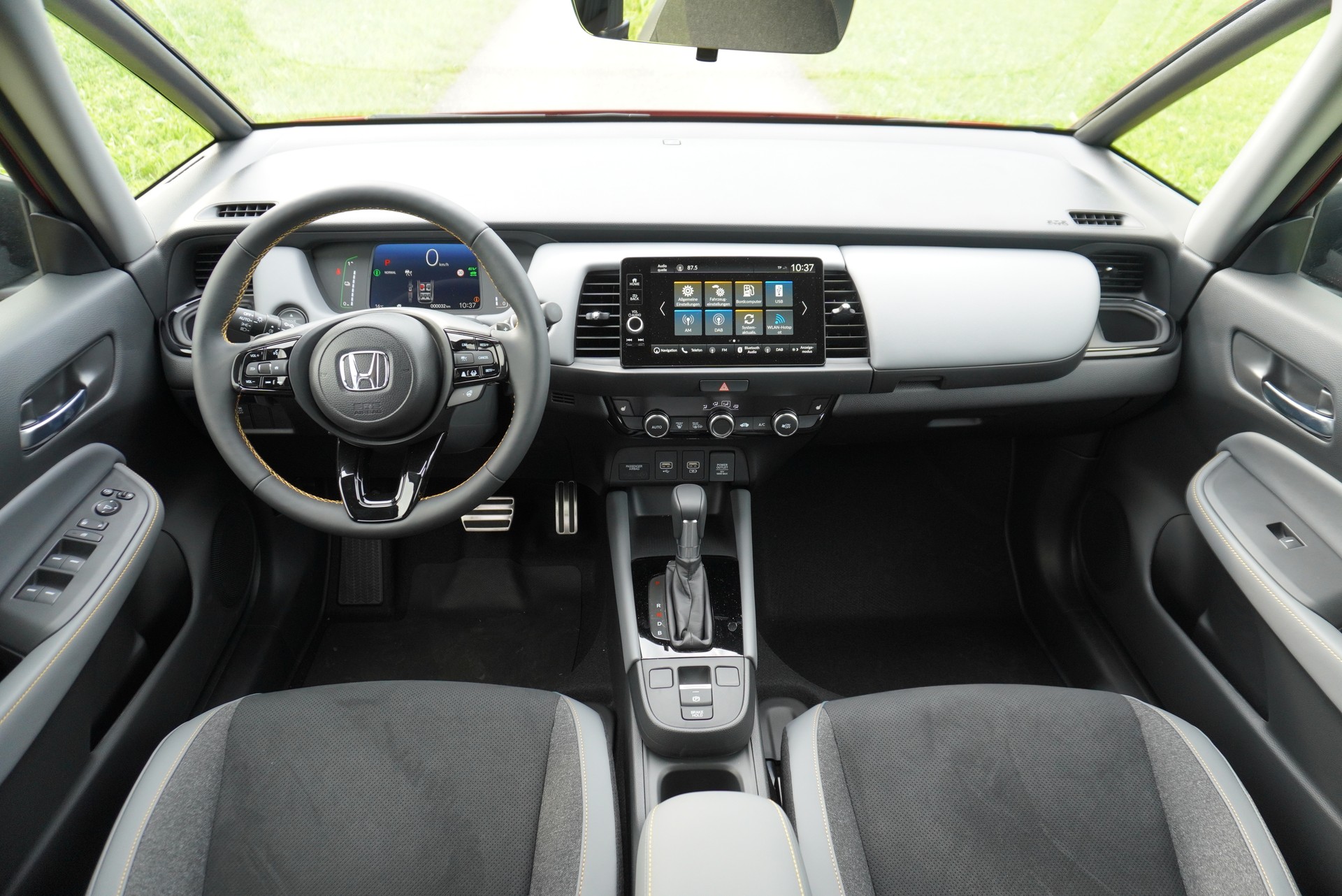 HONDA Jazz 1.5i-MMD Advance Sport E-CVT-image-11