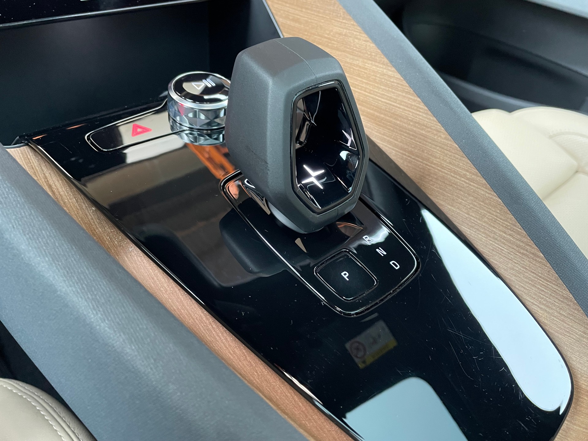 POLESTAR Polestar 2 LR Dual MY23-image-11
