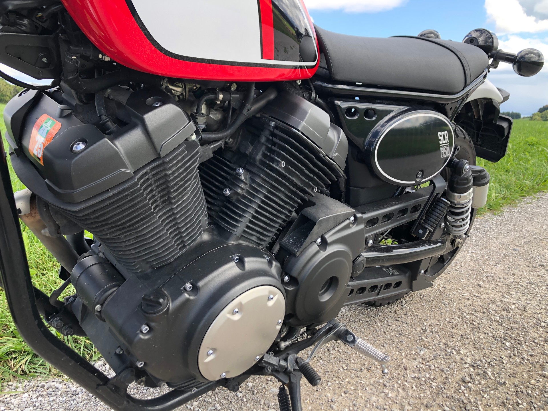 YAMAHA SCR 950 ABS-image-3
