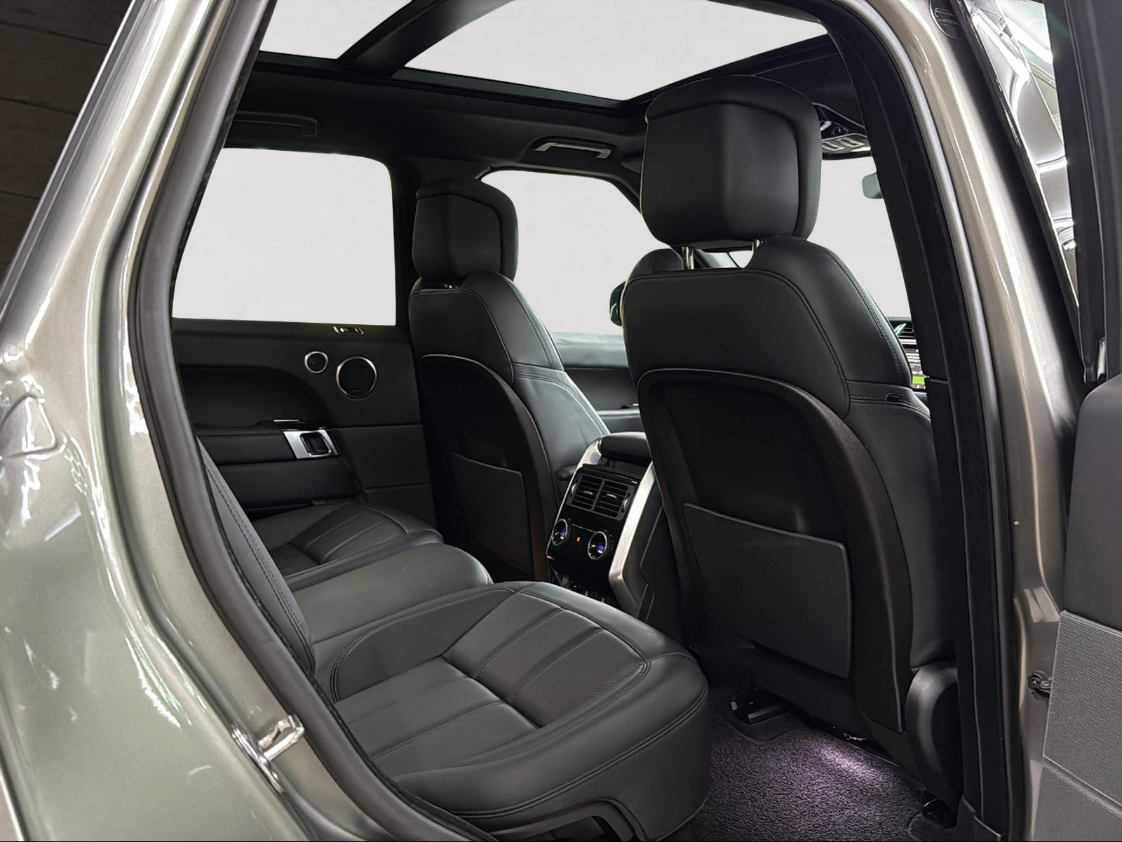 LAND ROVER Range Rover Sport 3.0 SDV6 HSE Dynamic Automatic-image-13