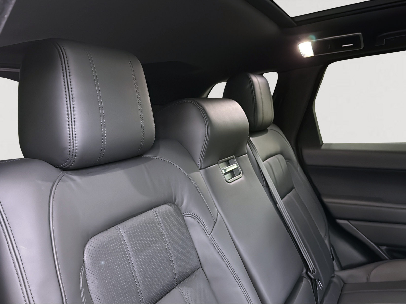 LAND ROVER Range Rover Sport 3.0 SDV6 HSE Dynamic Automatic-image-12