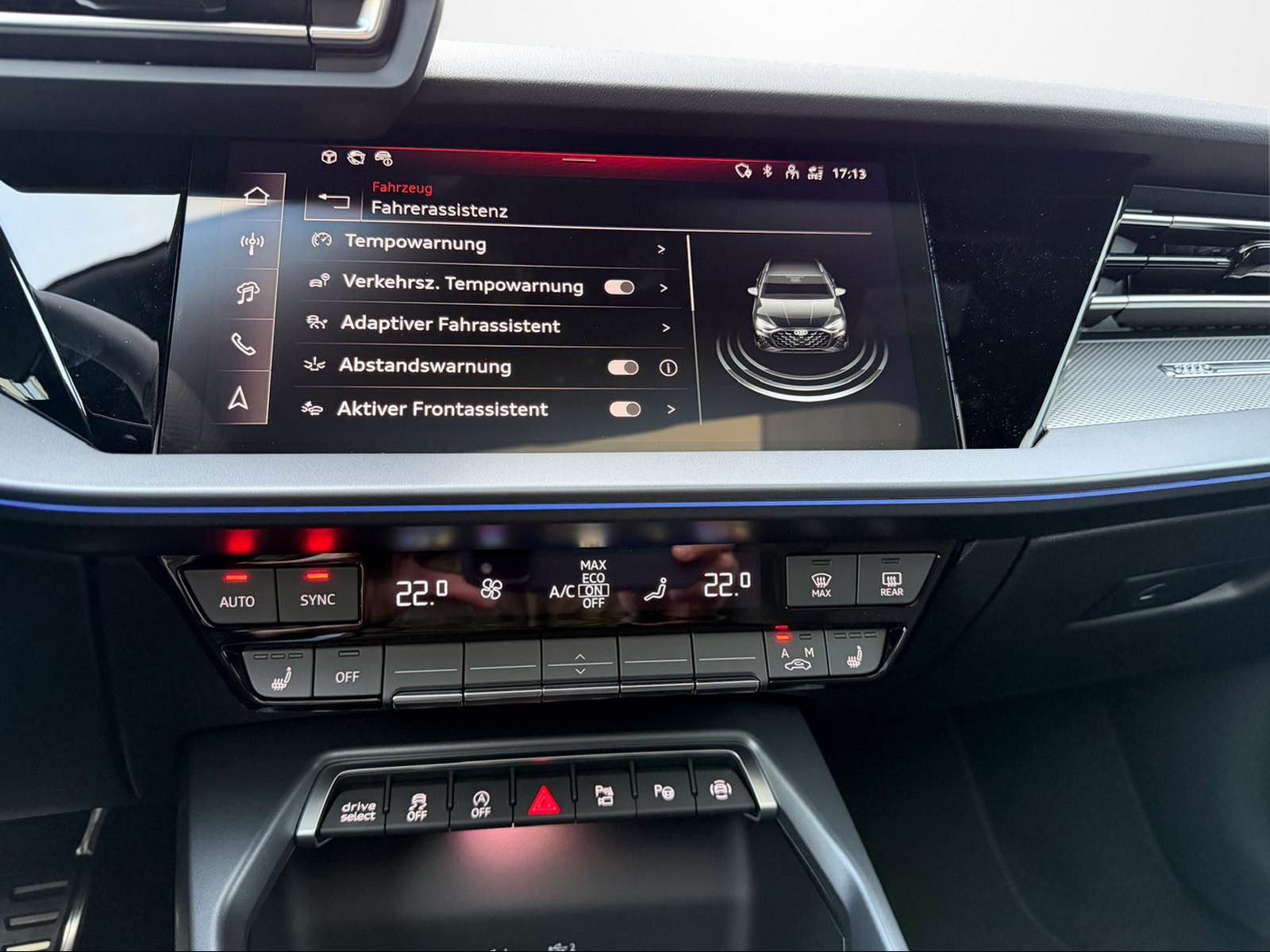 AUDI A3 Sportback TFSI 110 kW S line Attraction S tronic-image-7
