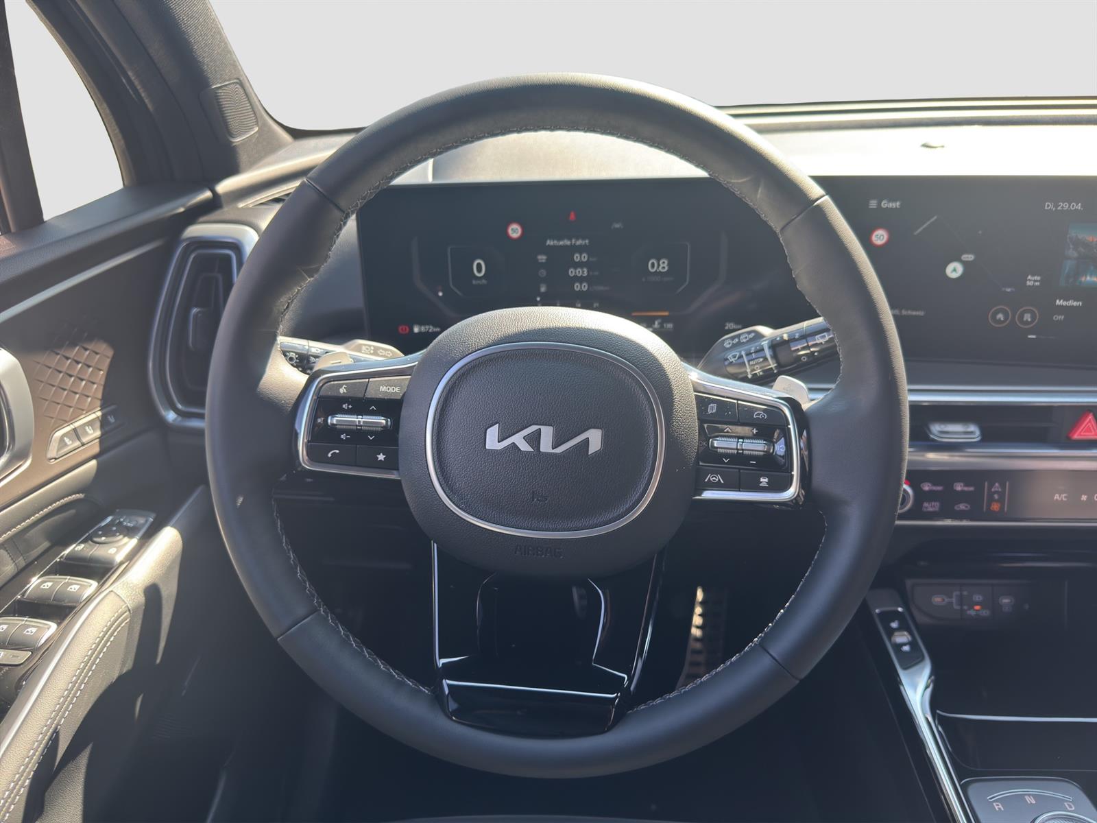 KIA Sorento 2.2 SmartD Style 7P-image-9