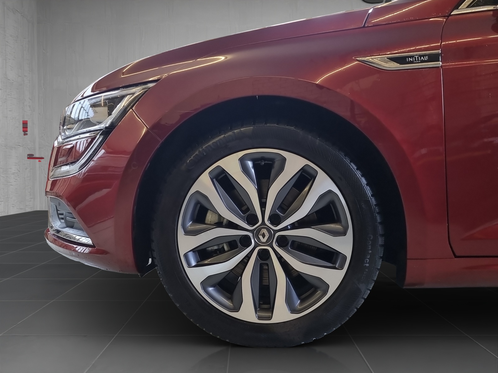 RENAULT Talisman Grandtour 1.8 TCe Initiale-image-4