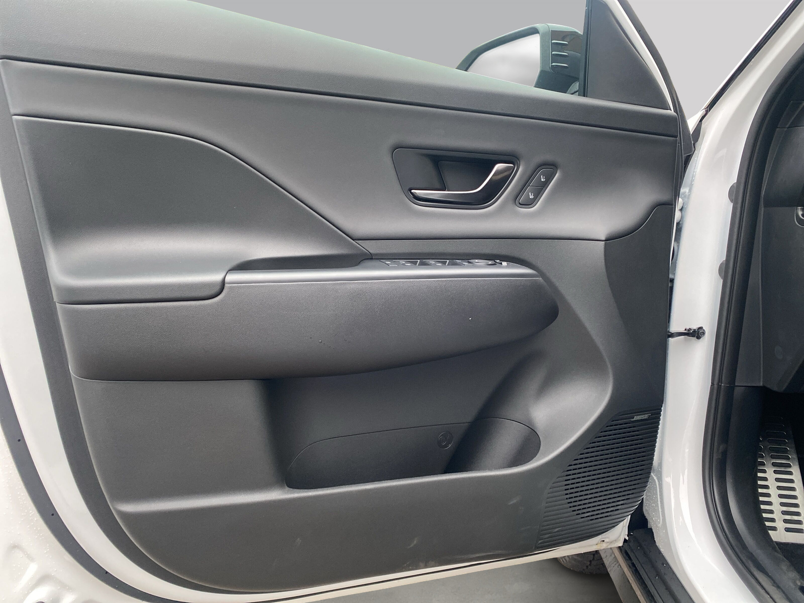 HYUNDAI Kona EV 65.4 kWh N Line-image-6