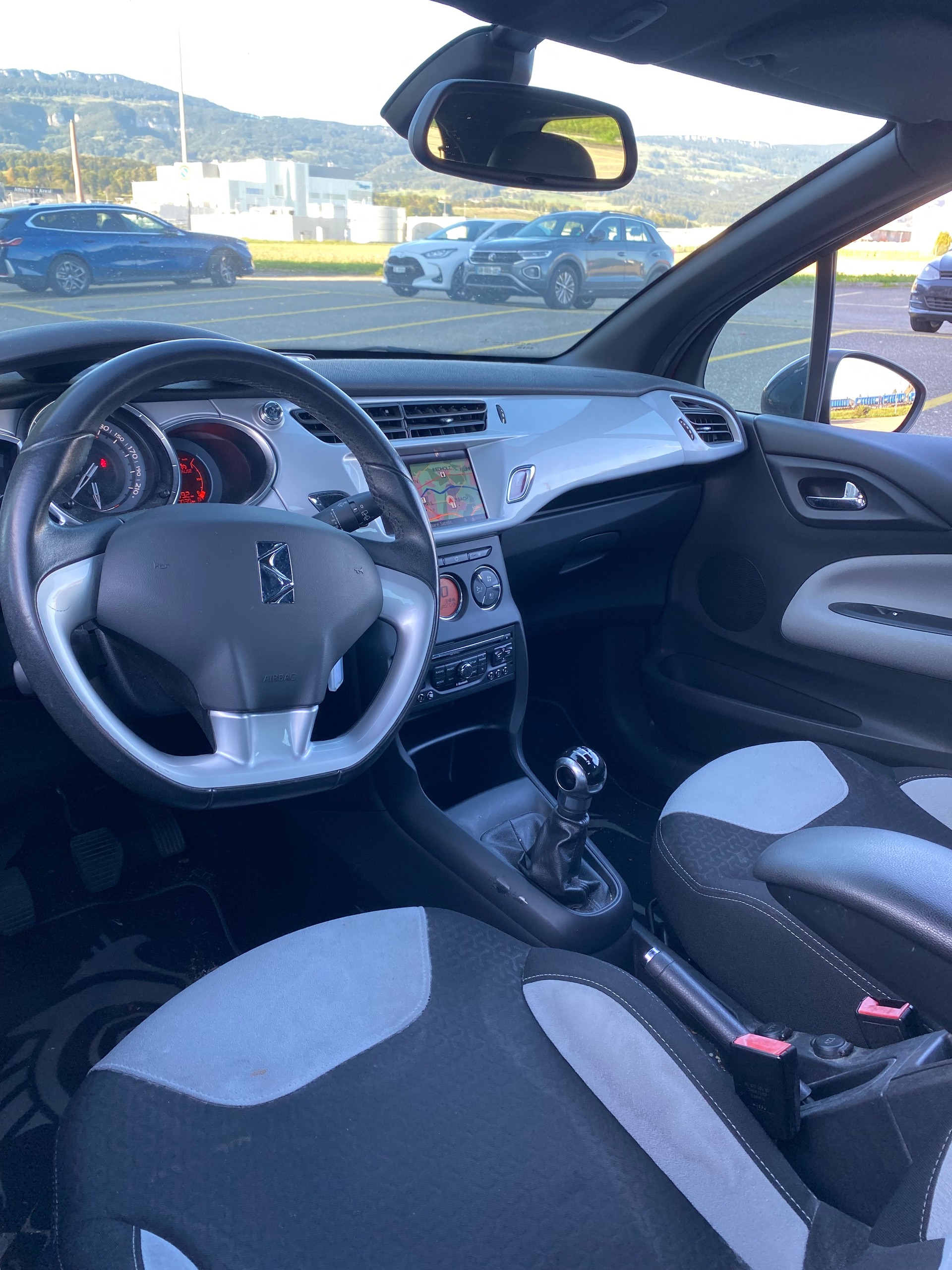 DS AUTOMOBILES DS3 1.4 VTi Chic-image-5