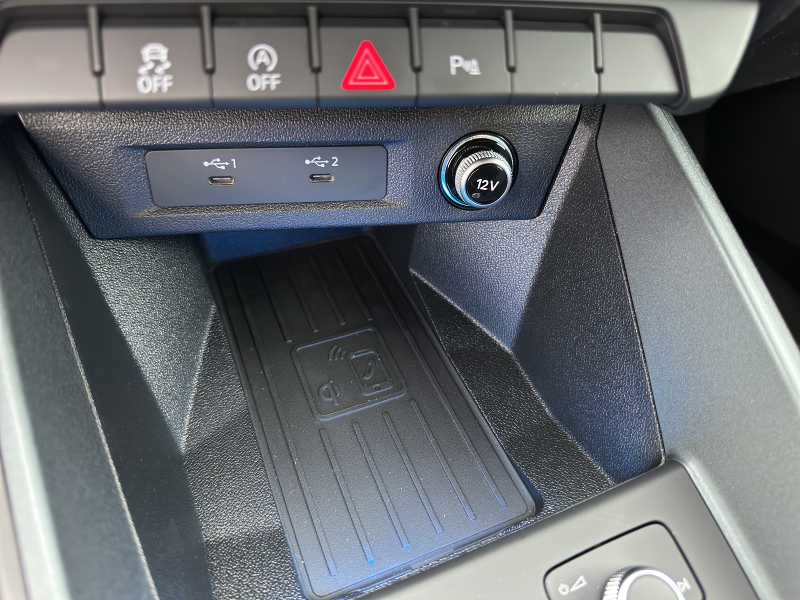 AUDI A1 Sportback 35 TFSI S Line S-tronic-image-16