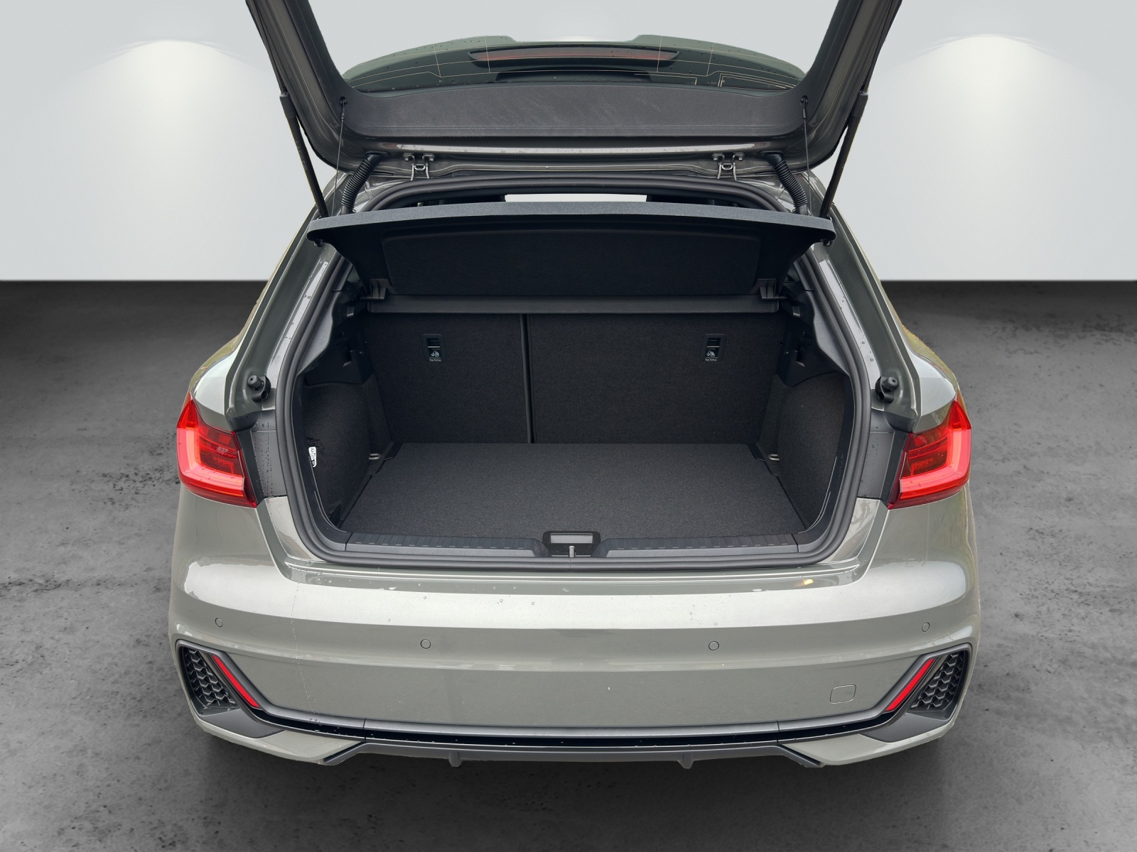 AUDI A1 Sportback 35 TFSI S Line S-tronic-image-9