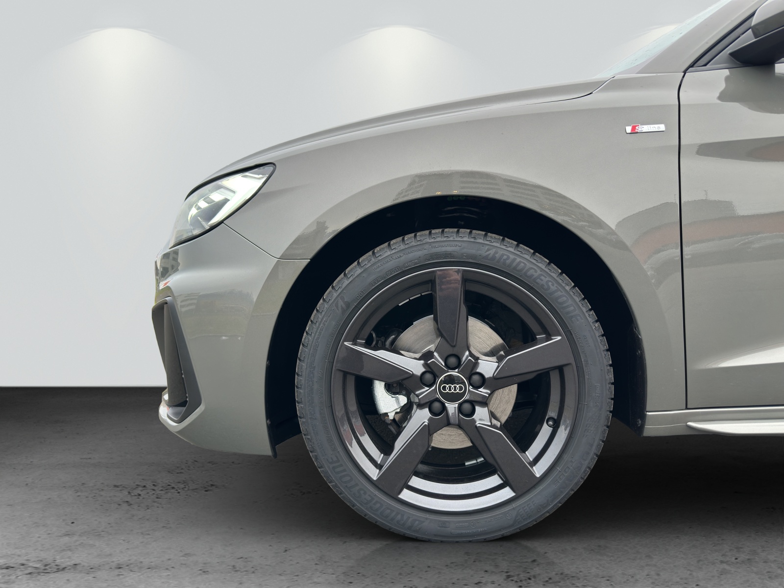 AUDI A1 Sportback 35 TFSI S Line S-tronic-image-10