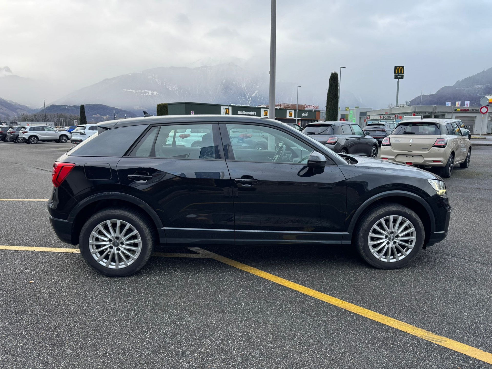 AUDI Q2 35 TFSI S-tronic-image-5