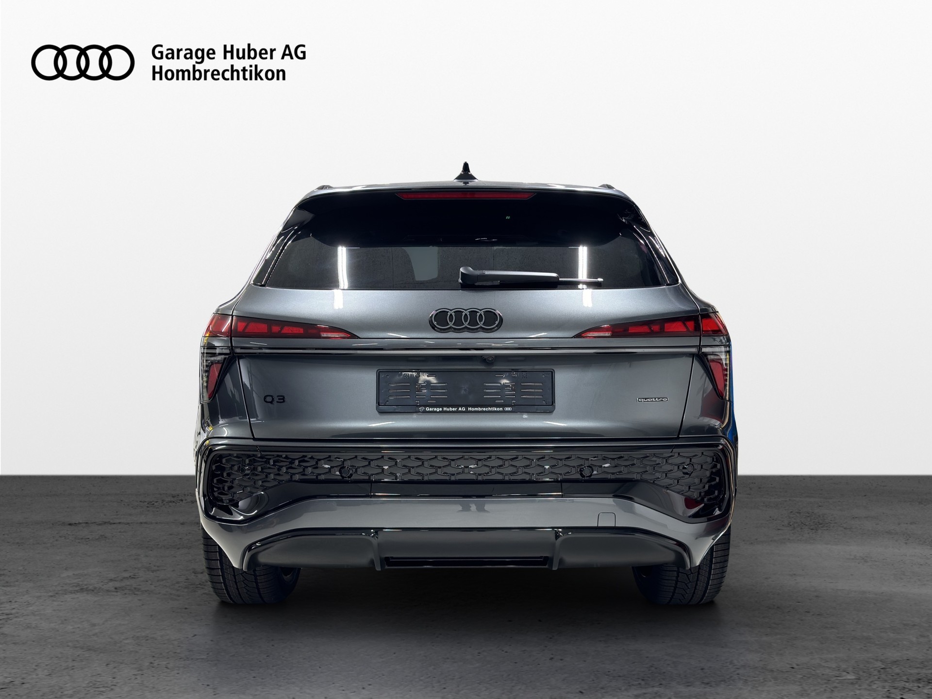 AUDI Q3 SUV TFSI quattro 195 kW S tronic-image-3