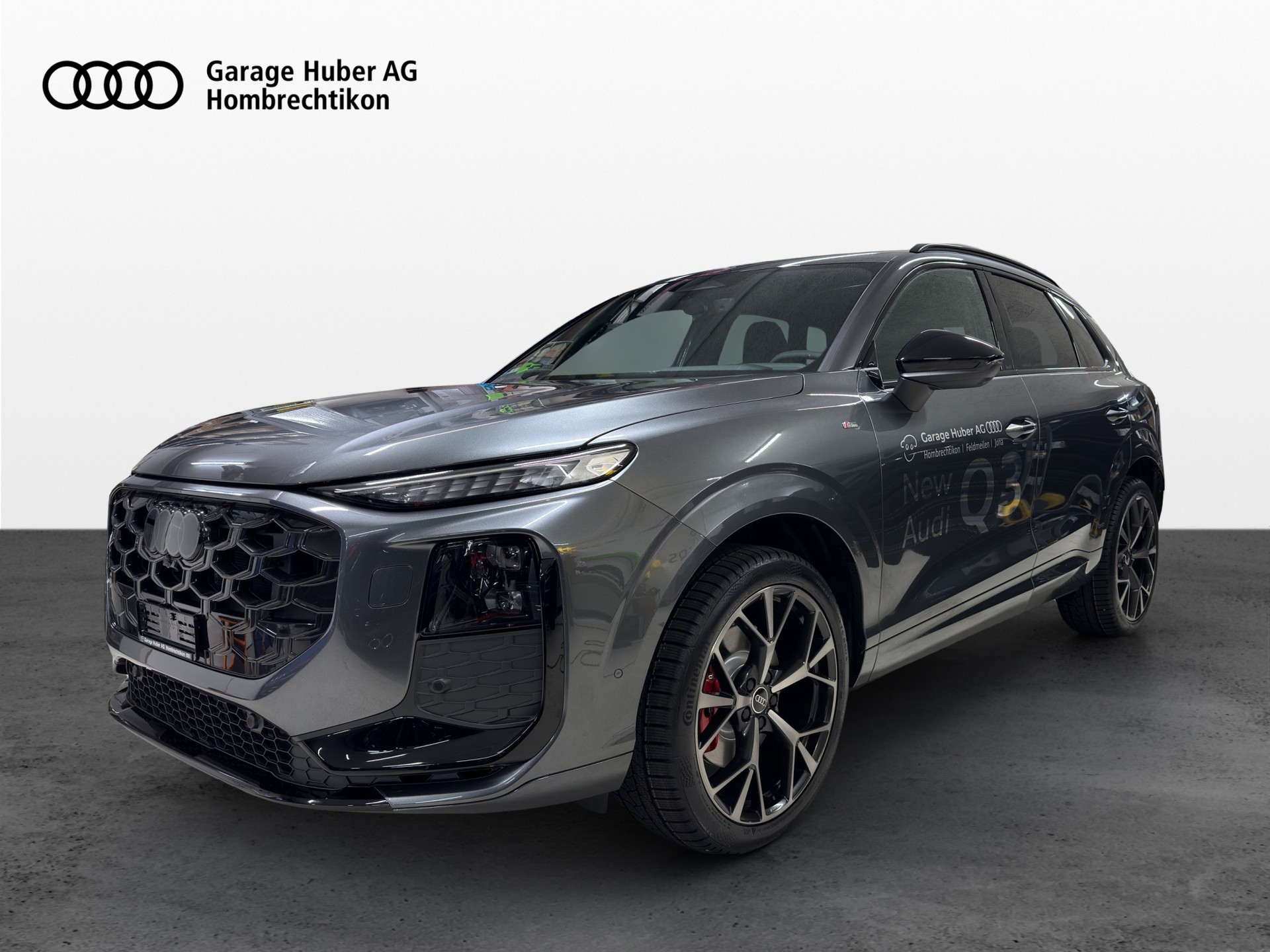 AUDI Q3 SUV TFSI quattro 195 kW S tronic-image-0