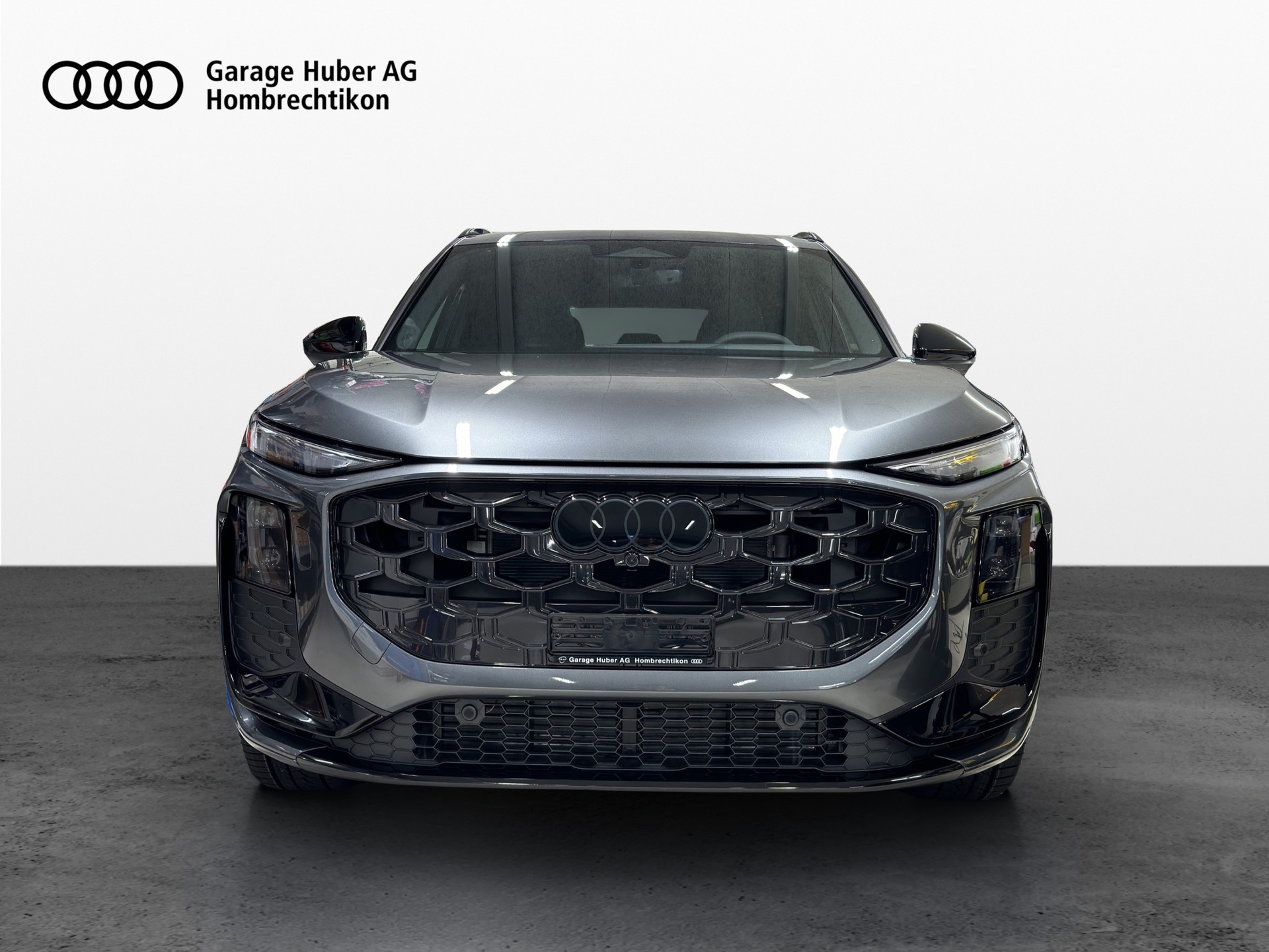 AUDI Q3 SUV TFSI quattro 195 kW S tronic-image-1