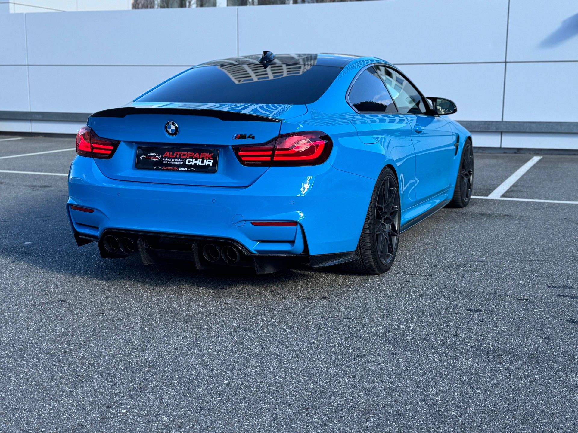 BMW M4 Coupé Limited Edition DKG-image-5