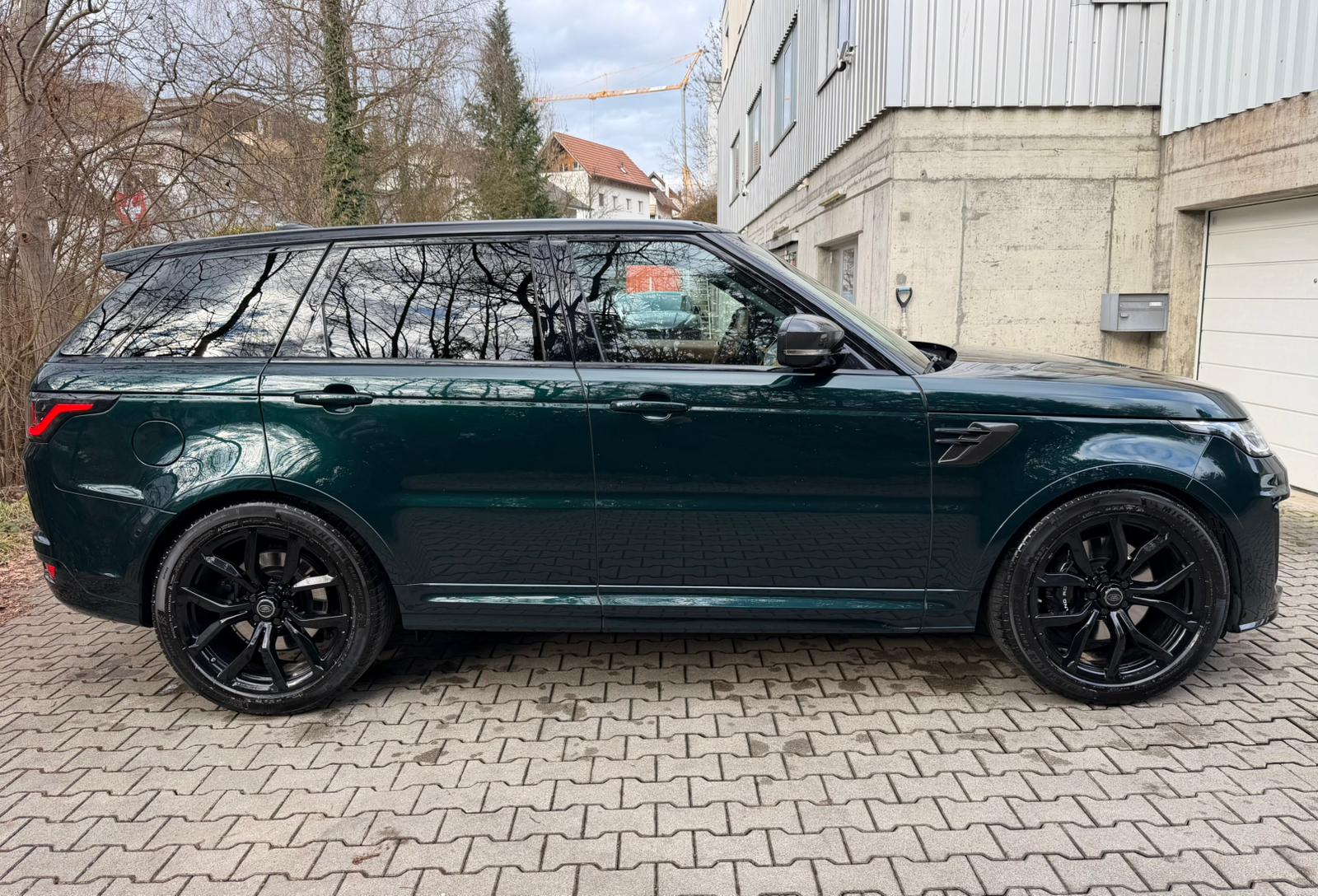 LAND ROVER Range Rover Sport 5.0 V8 S/C SVR Automatic-image-6