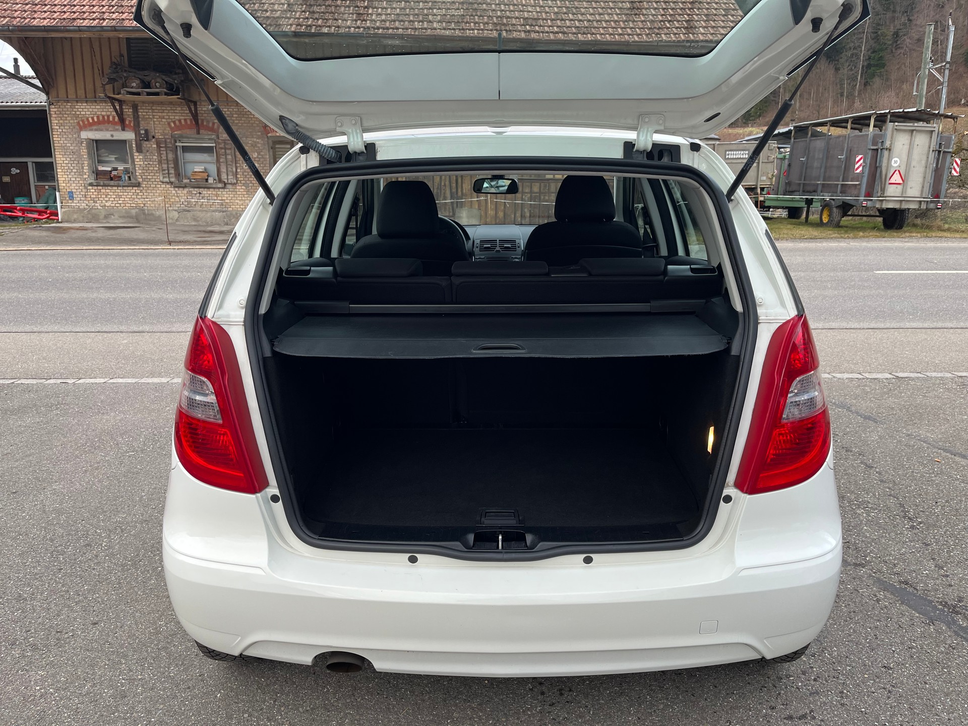 MERCEDES-BENZ A 180 (170) Avantgarde Autotronic / Frisch ab MFK & Sevice-image-4