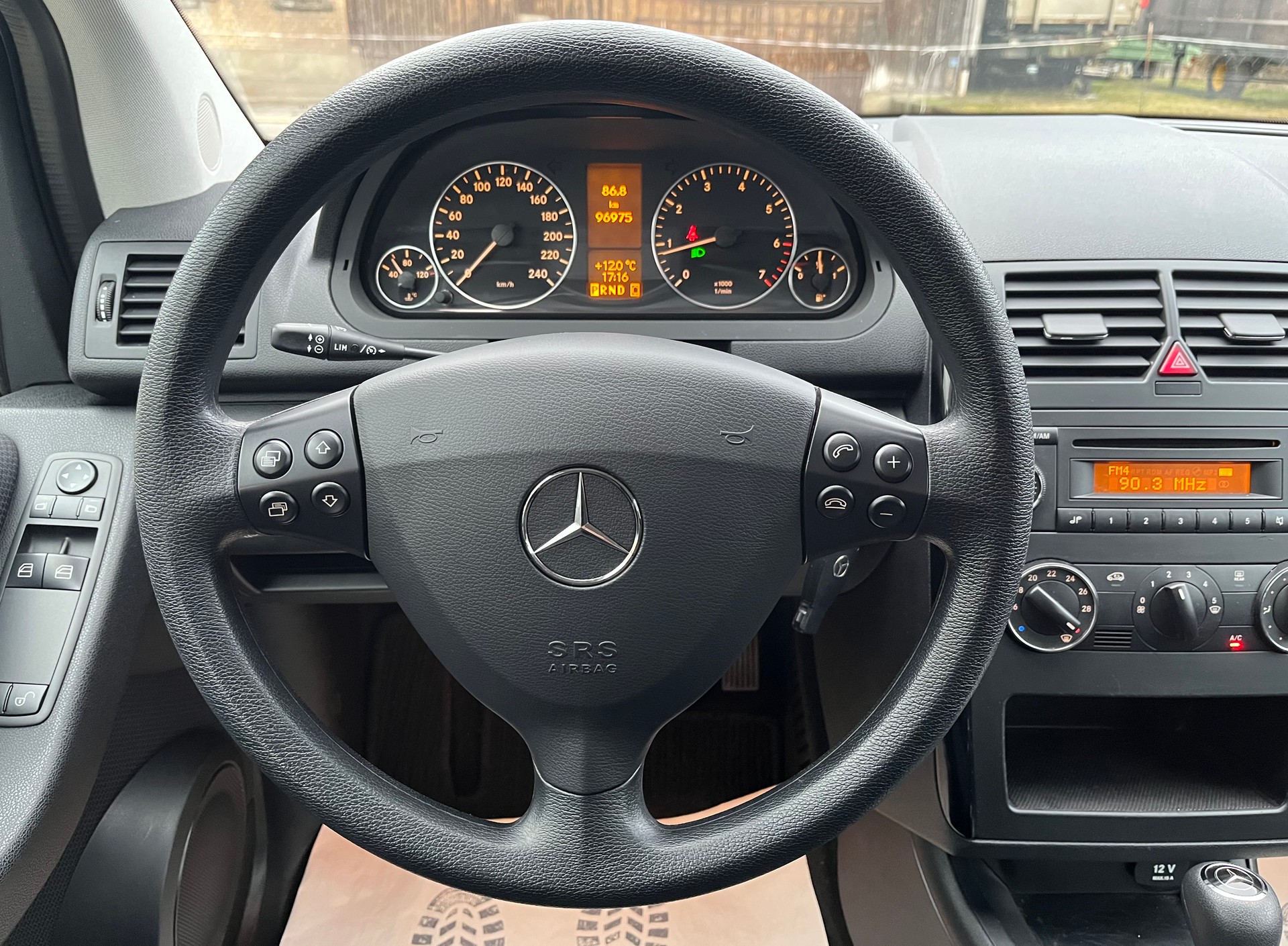 MERCEDES-BENZ A 180 (170) Avantgarde Autotronic / Frisch ab MFK & Sevice-image-8