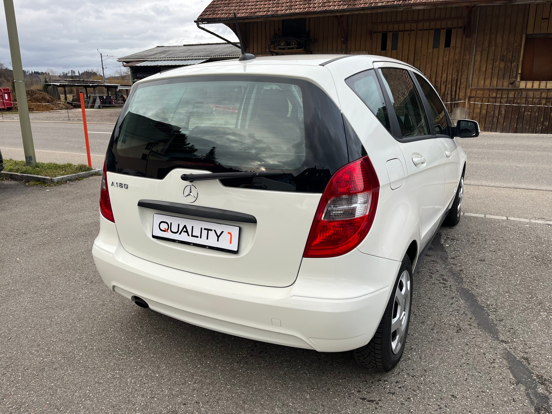 MERCEDES-BENZ A 180 (170) Avantgarde Autotronic / Frisch ab MFK & Sevice-image-2