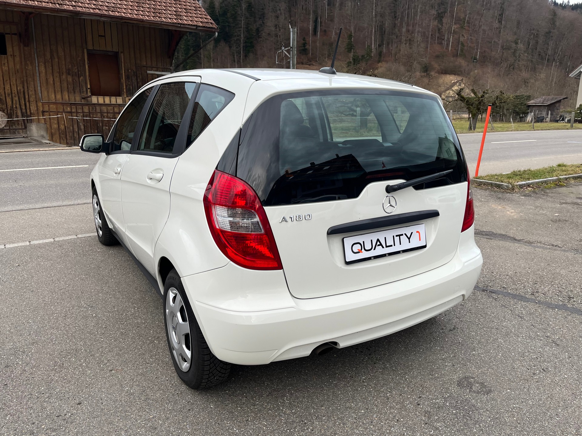 MERCEDES-BENZ A 180 (170) Avantgarde Autotronic / Frisch ab MFK & Sevice-image-3