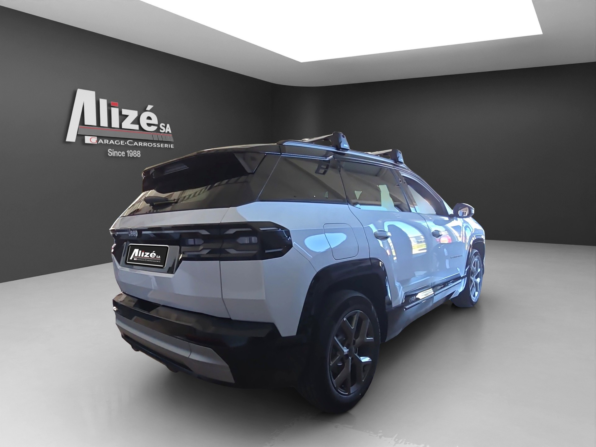 JEEP Compass 1.2 T e-Hybrid First Edition-image-5
