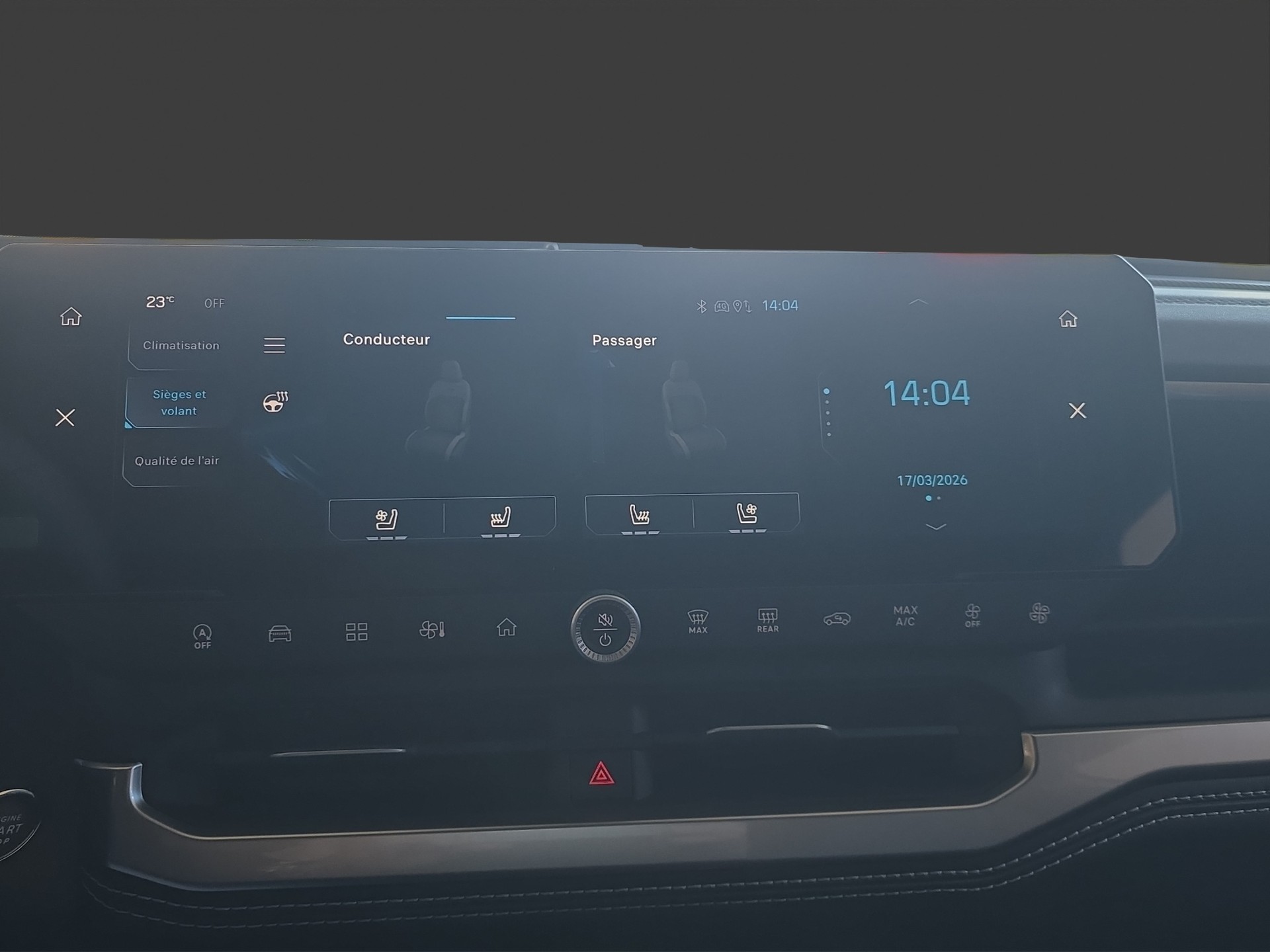 JEEP Compass 1.2 T e-Hybrid First Edition-image-12